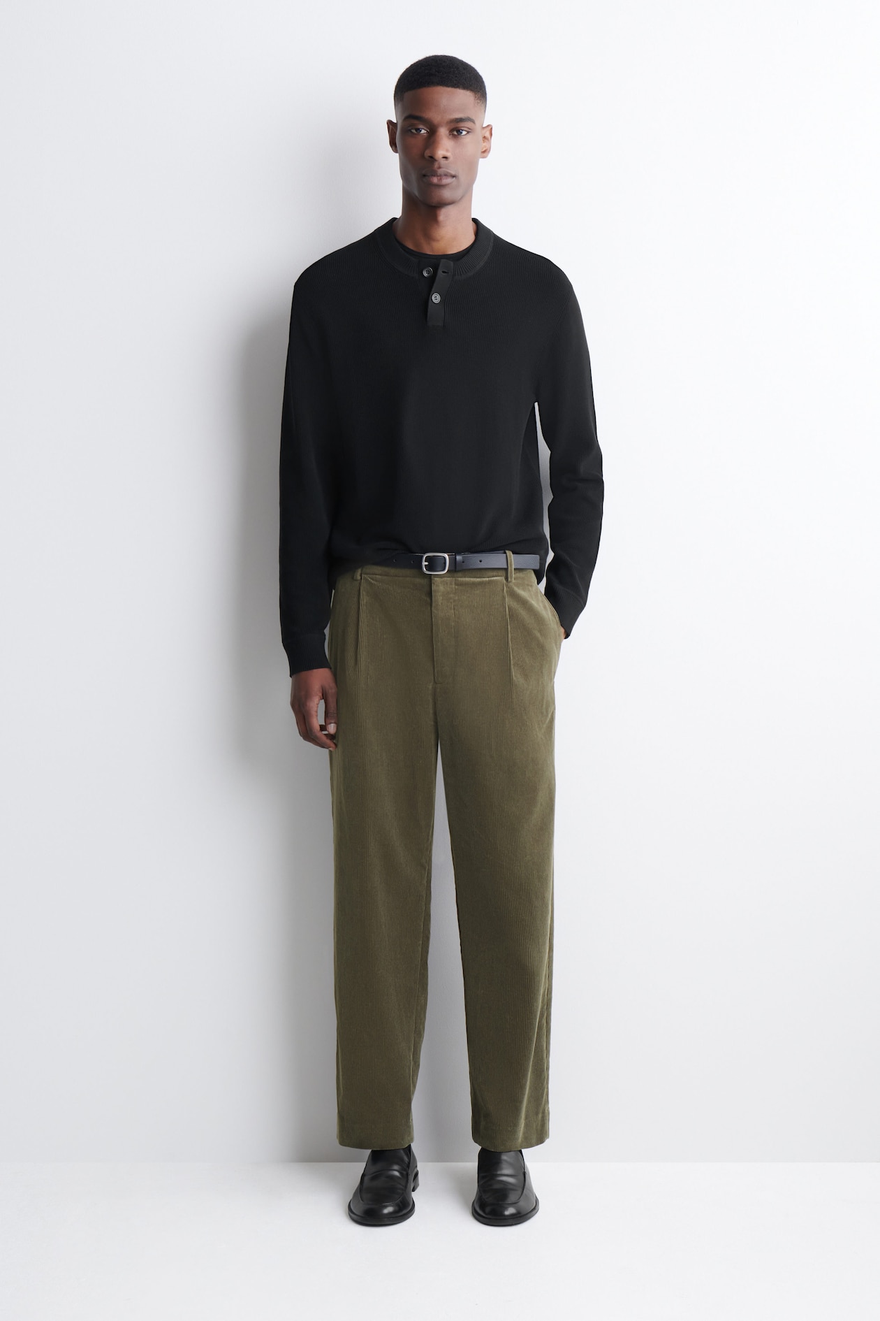 PLEATED CORDUROY RELAXED-FIT STRAIGHT-LEG TROUSERS — DARK KHAKI