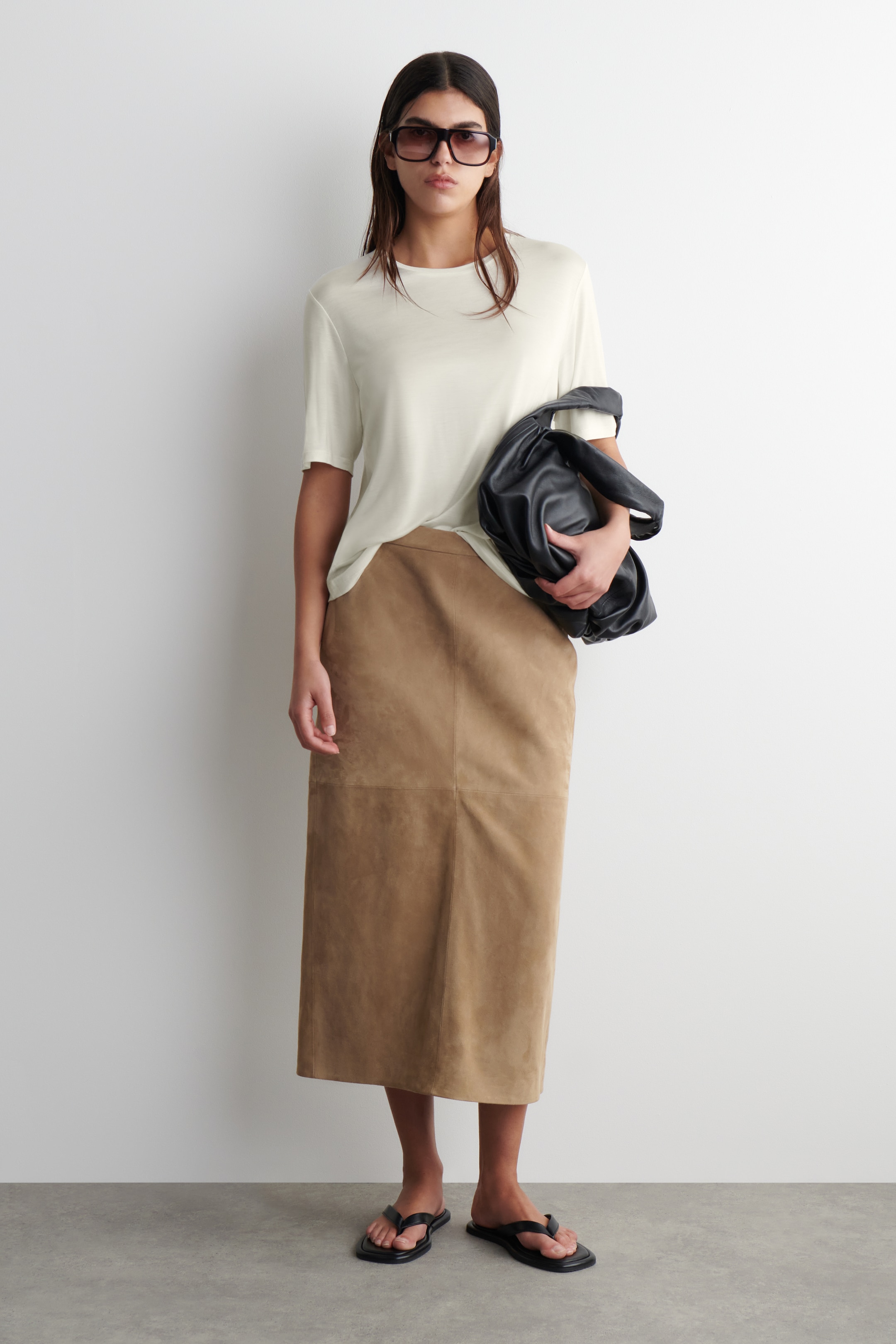 Ver imagen más grande: CAMISETA DE SEDA - MARFIL - MUJER | H&M ES 2
