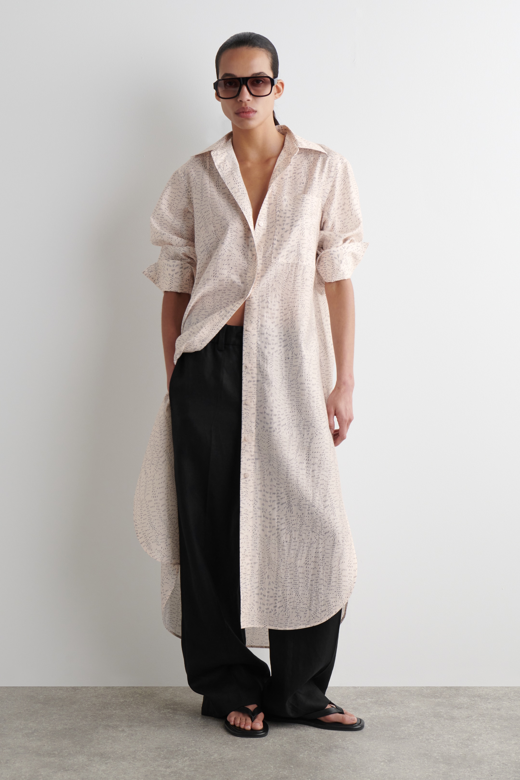 Agrandir l'image: ROBE-CHEMISE IMPRIMÉE FLUIDE - ROSE / IMPRIMÉ - FEMME | H&M BE 1