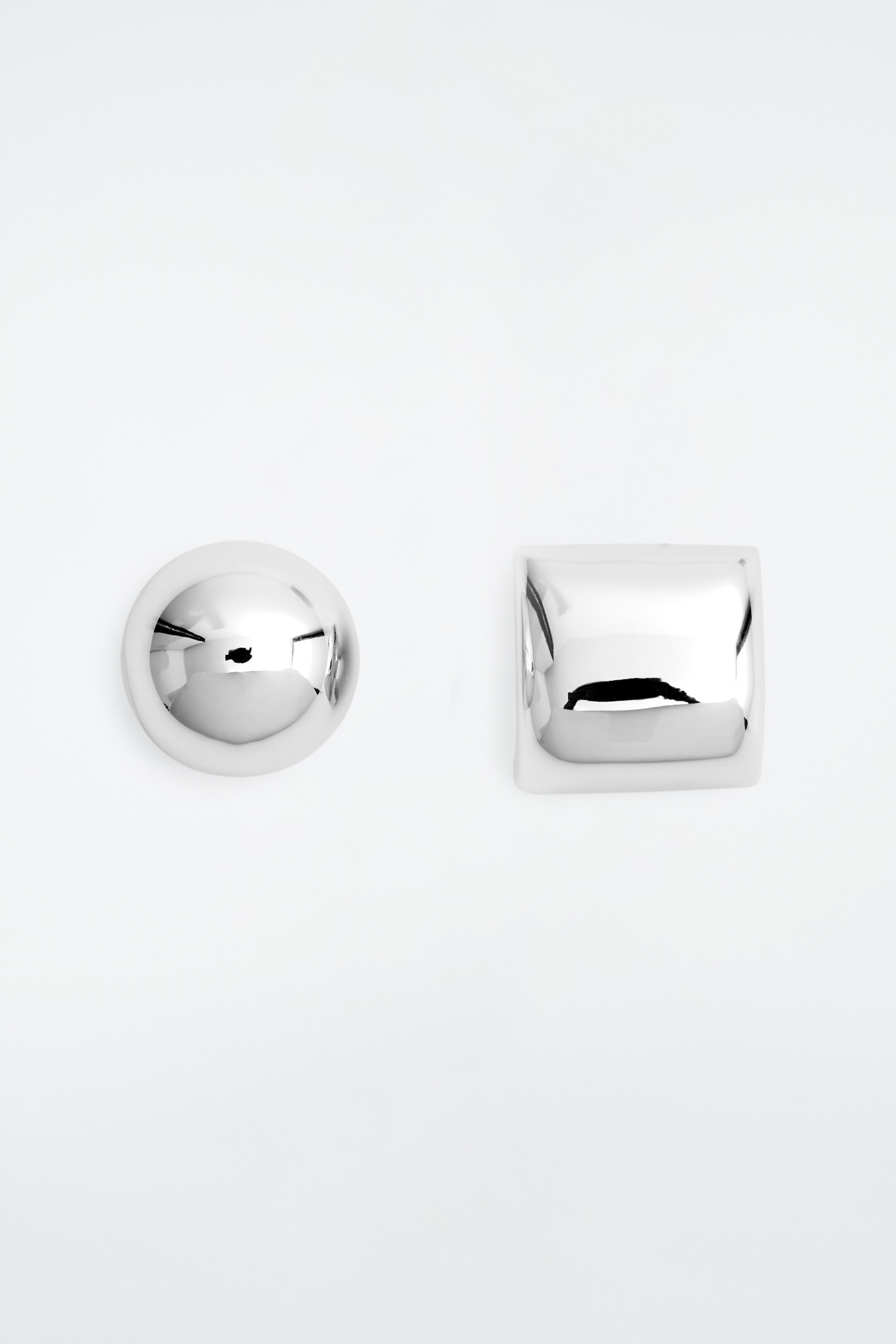 Ingrandisci l'immagine: MISMATCHED STUD EARRINGS - SILVER - DONNA | H&M CH 4