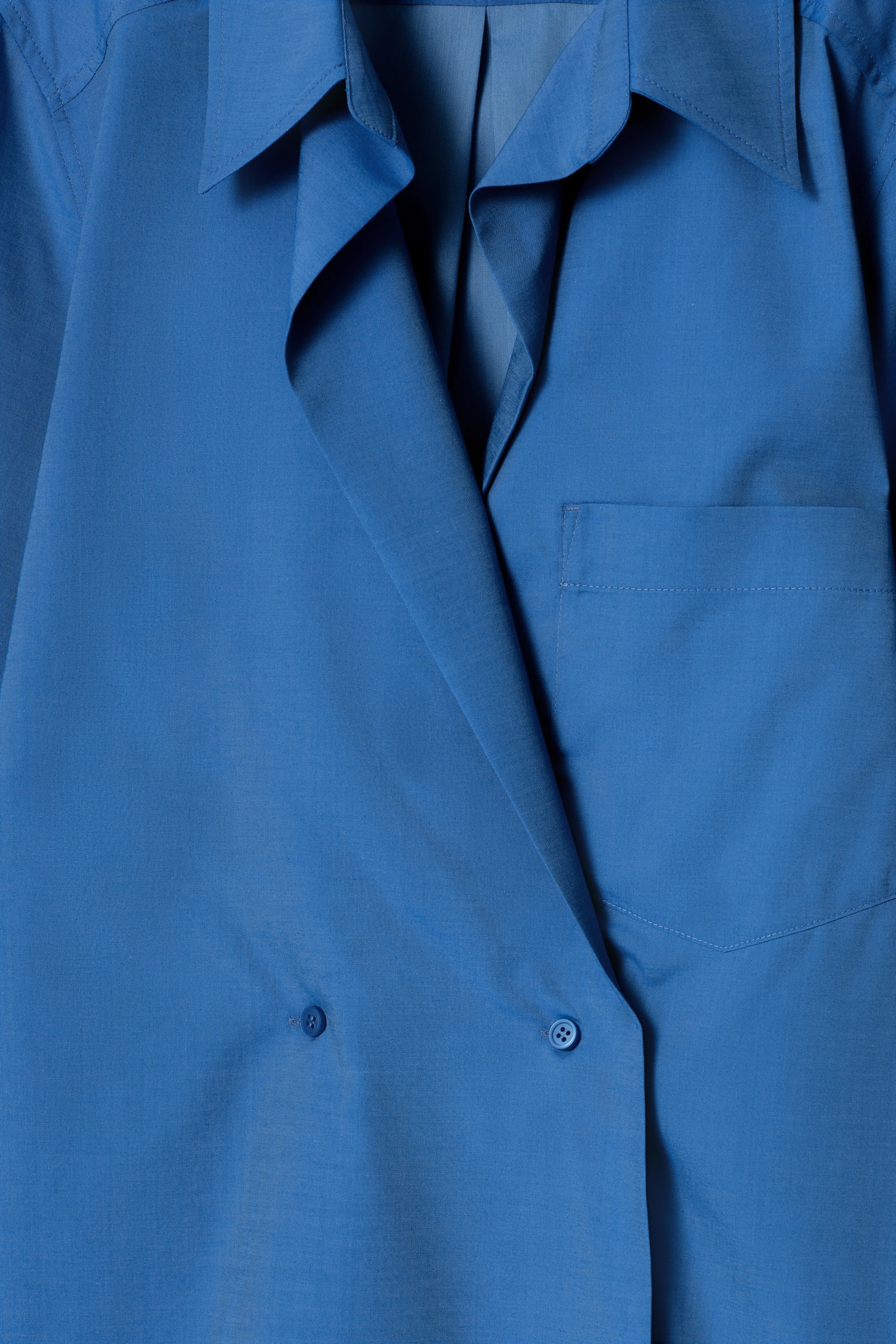 CAMISA CON BOTONADURA CRUZADA - AZUL - 3