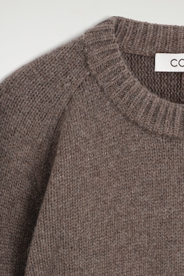 ROUNDED PURE CASHMERE CREW-NECK SWEATER — BROWN MÉLANGE 8
