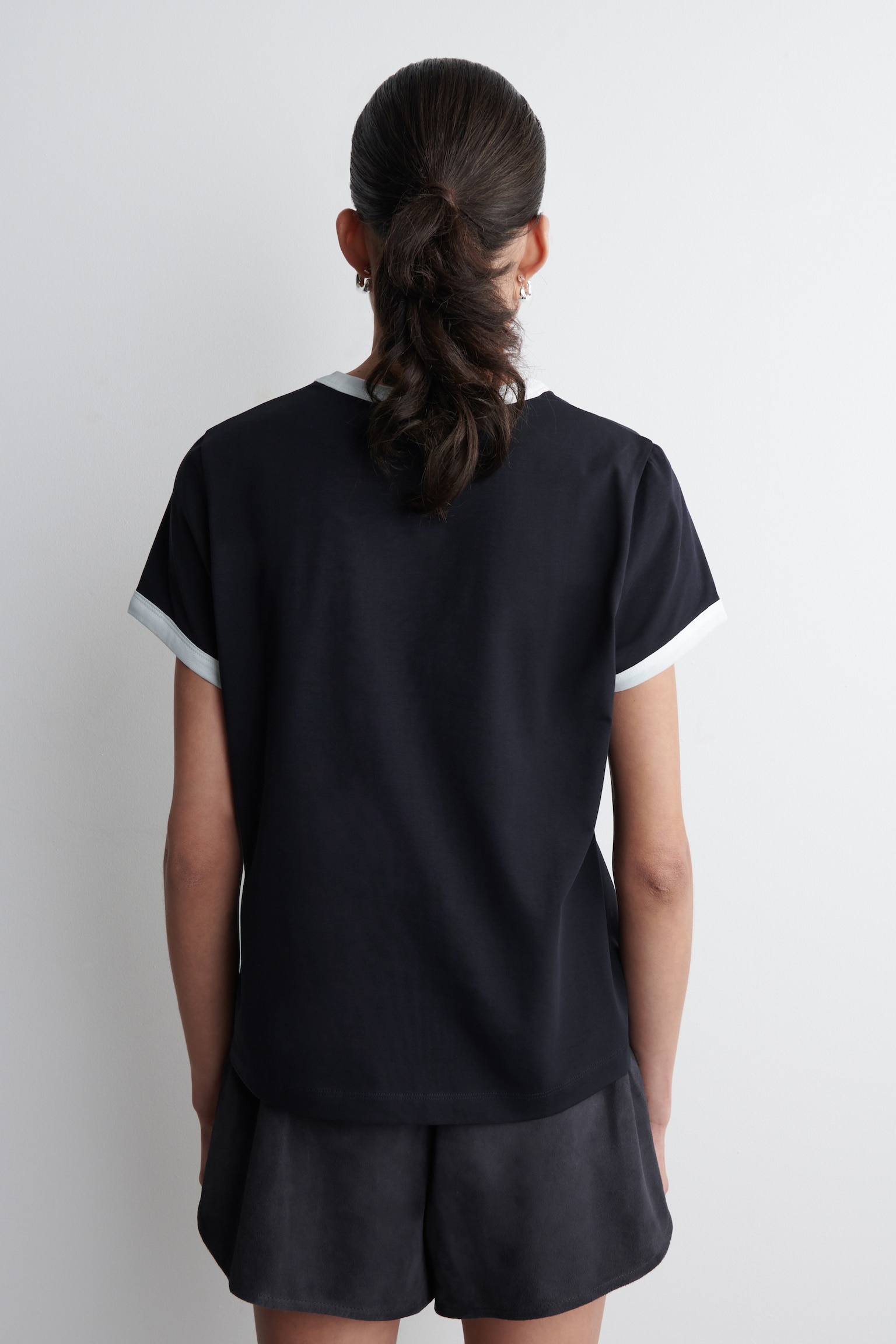 T-SHIRT RINGER CON BORDI A CONTRASTO - BLU NAVY / BIANCO/BIANCO / MARRONE/BIANCO / RIGHE/NERO - 6