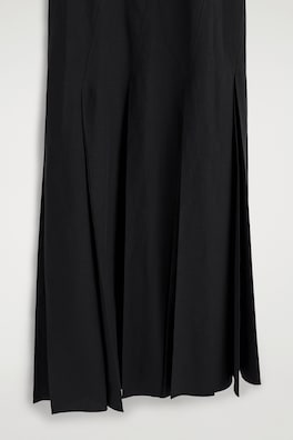 PLEATED COTTON-LINEN MAXI DRESS — BLACK 5