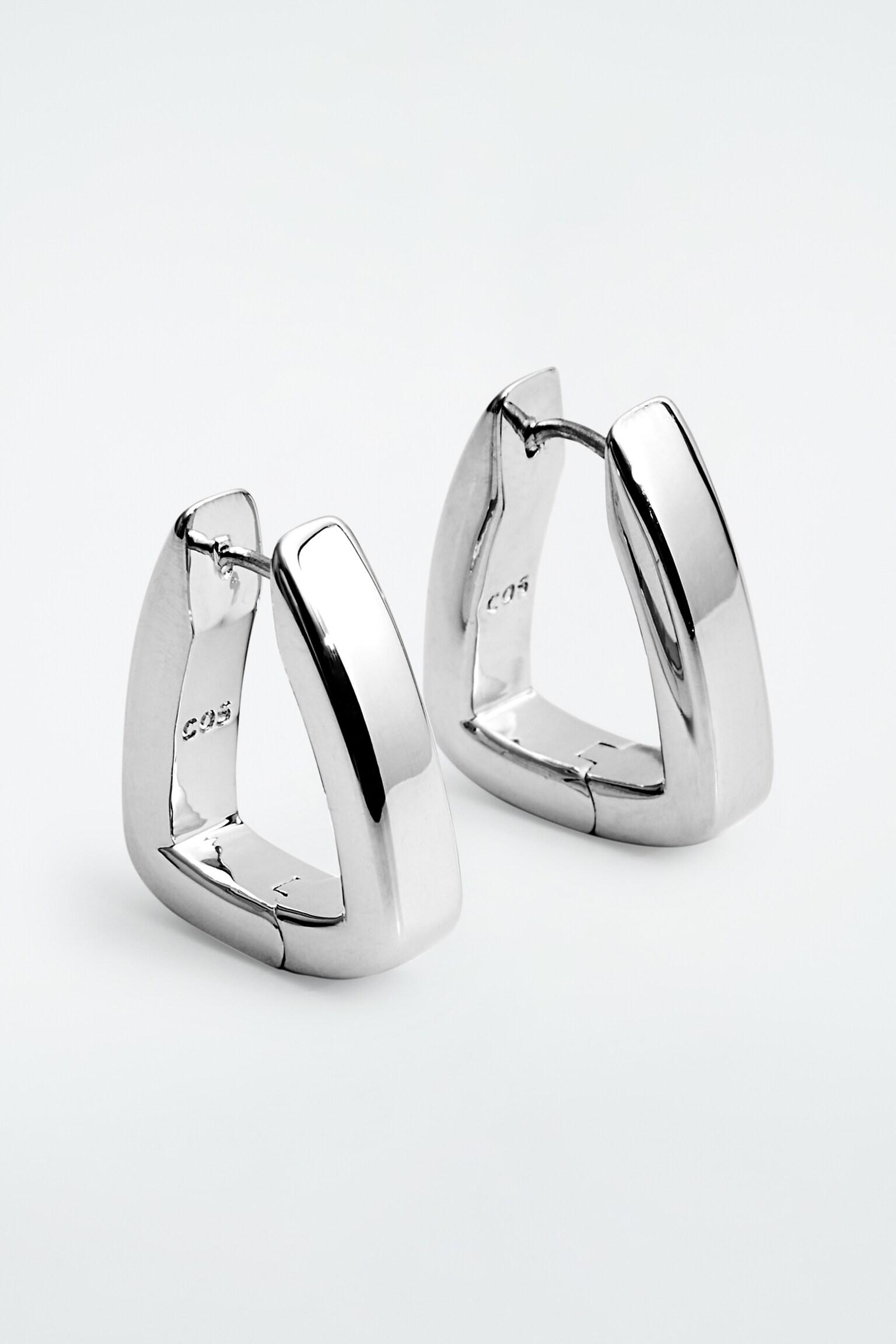 SQUARED HOOP EARRINGS - SILVER - 2