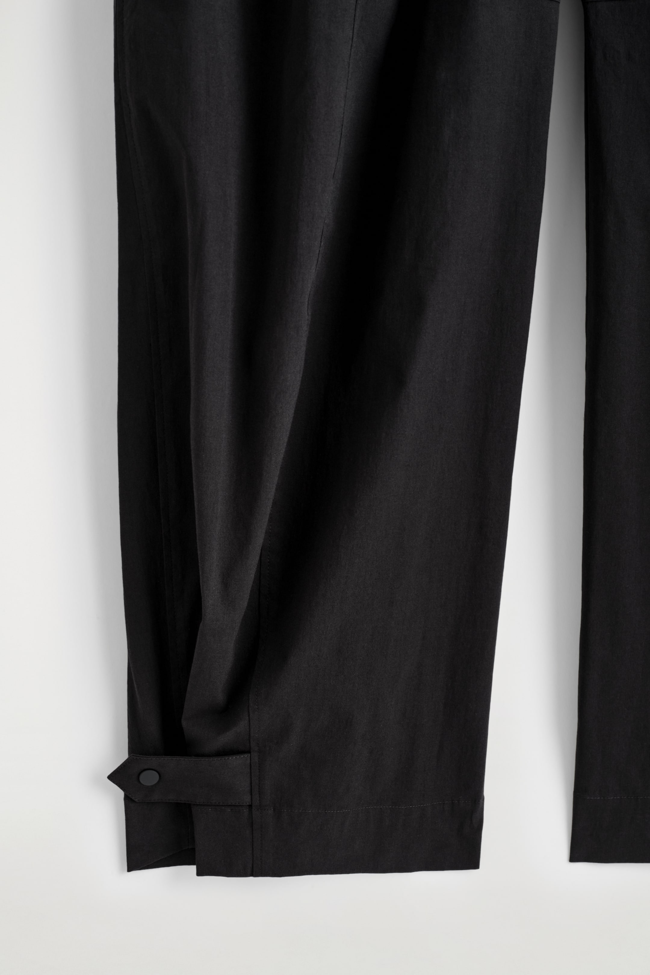 Agrandir l'image: PANTALON BARREL WORKWEAR - NOIR - FEMME | H&M FR 6