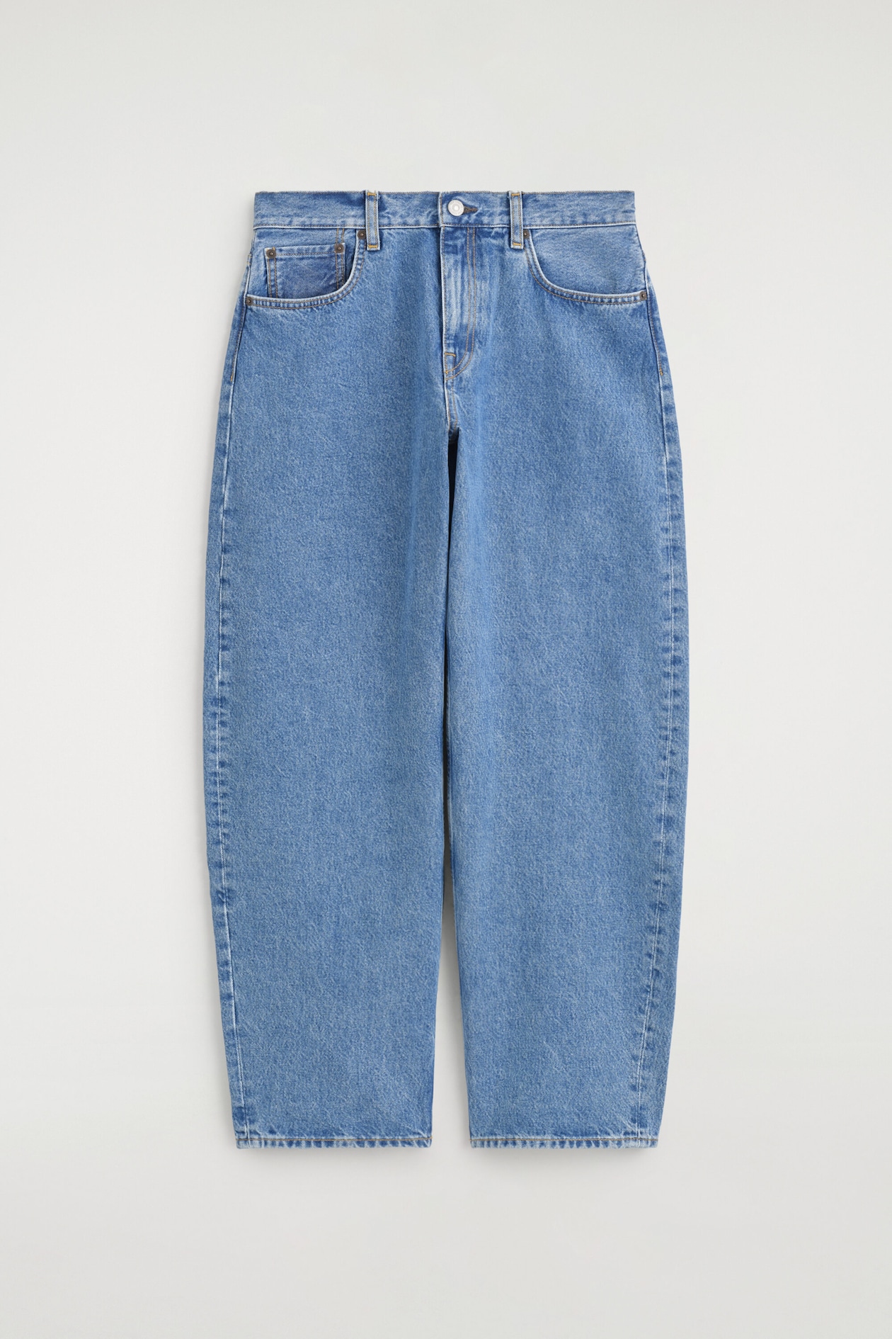 INLET CURVED-LEG JEANS — BLUE