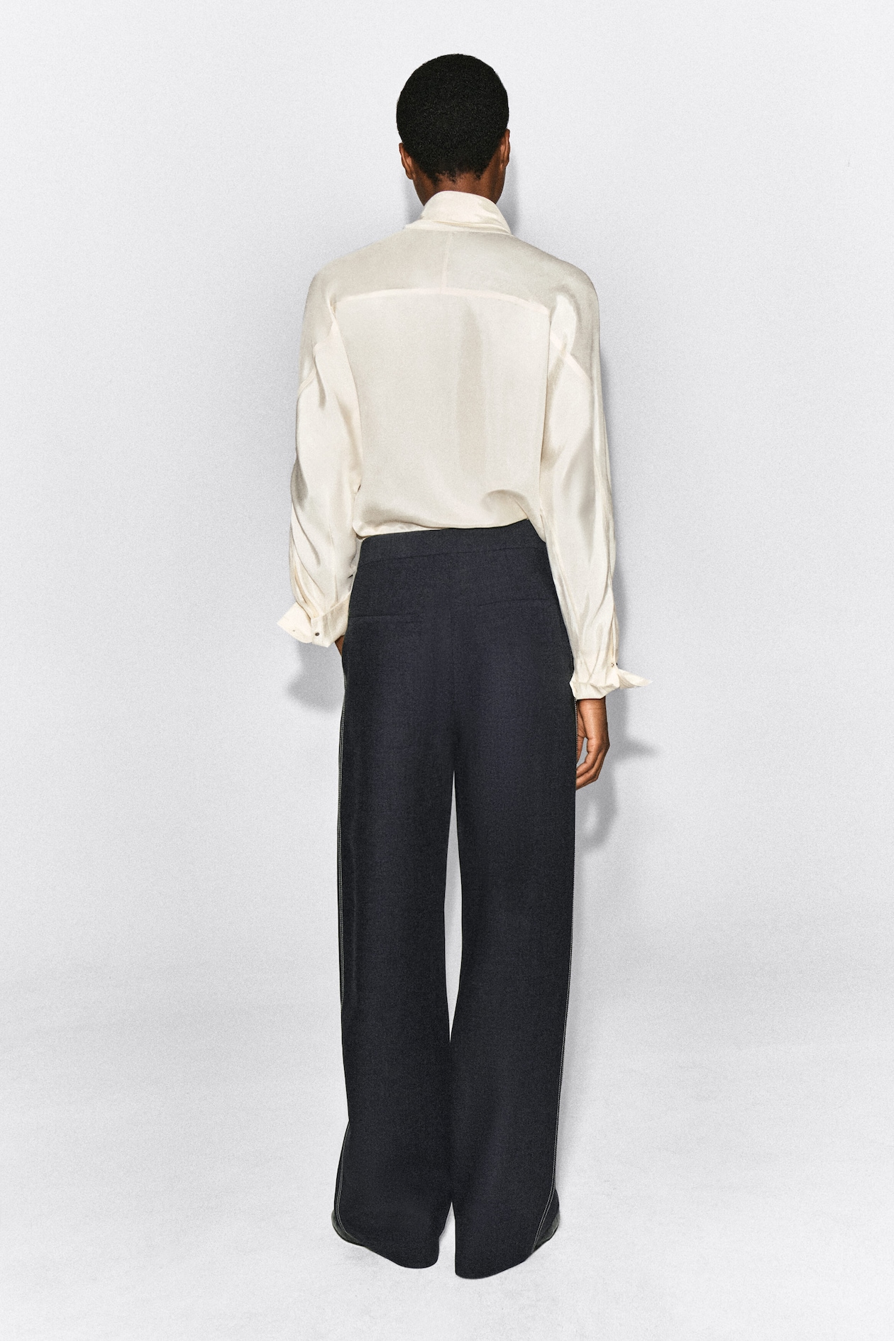 TOPSTITCHED BARREL-LEG PANTS — CHARCOAL
