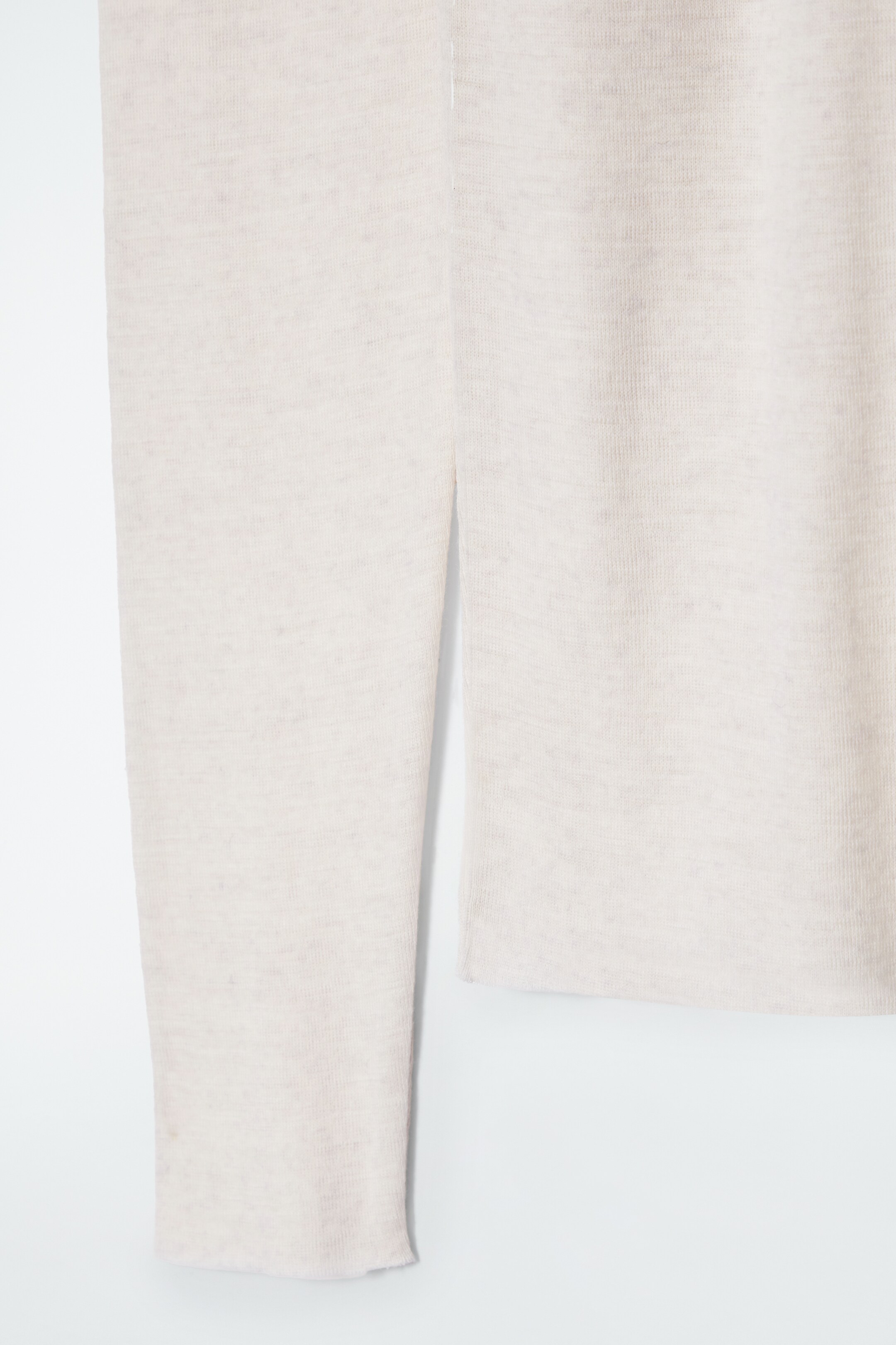 Visa större bild: POLOTRÖJA I MERINOULL - WHITE - DAM | H&M FI 2