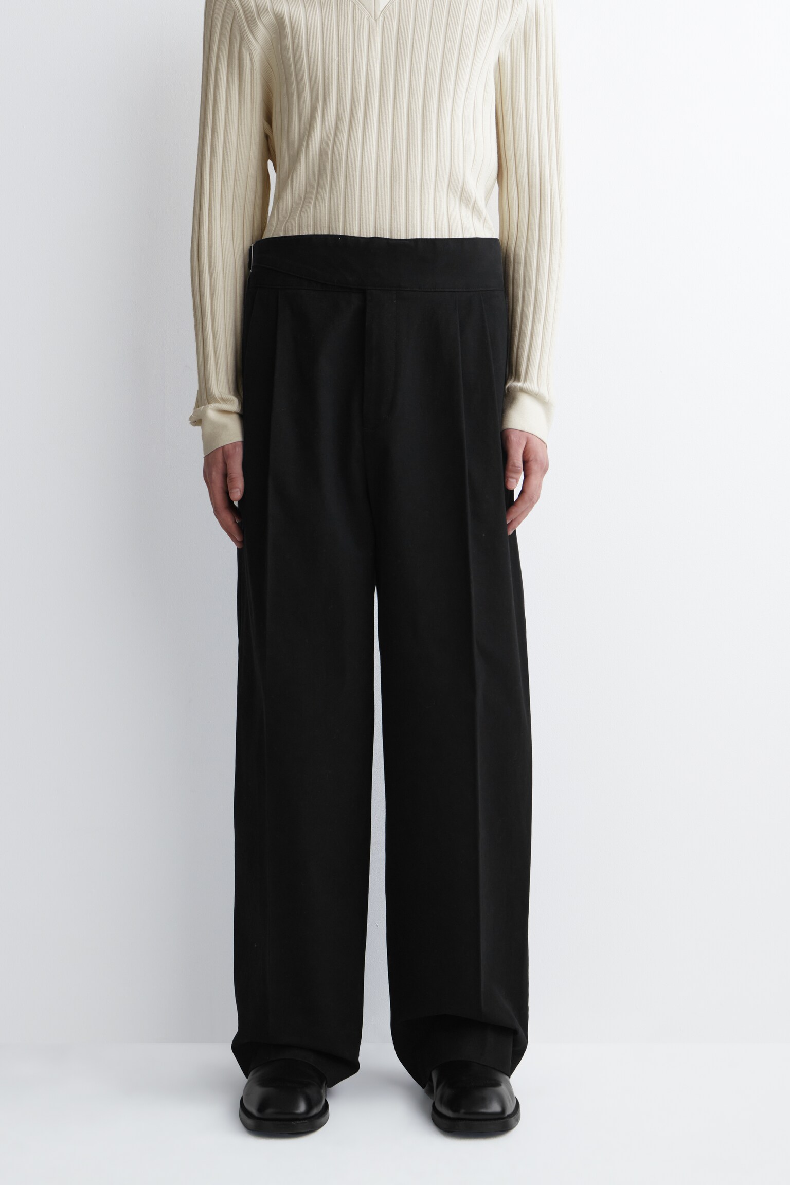 PANTALON LARGE À PLIS CEINTURÉ - BLACK/BEIGE CLAIR - 7