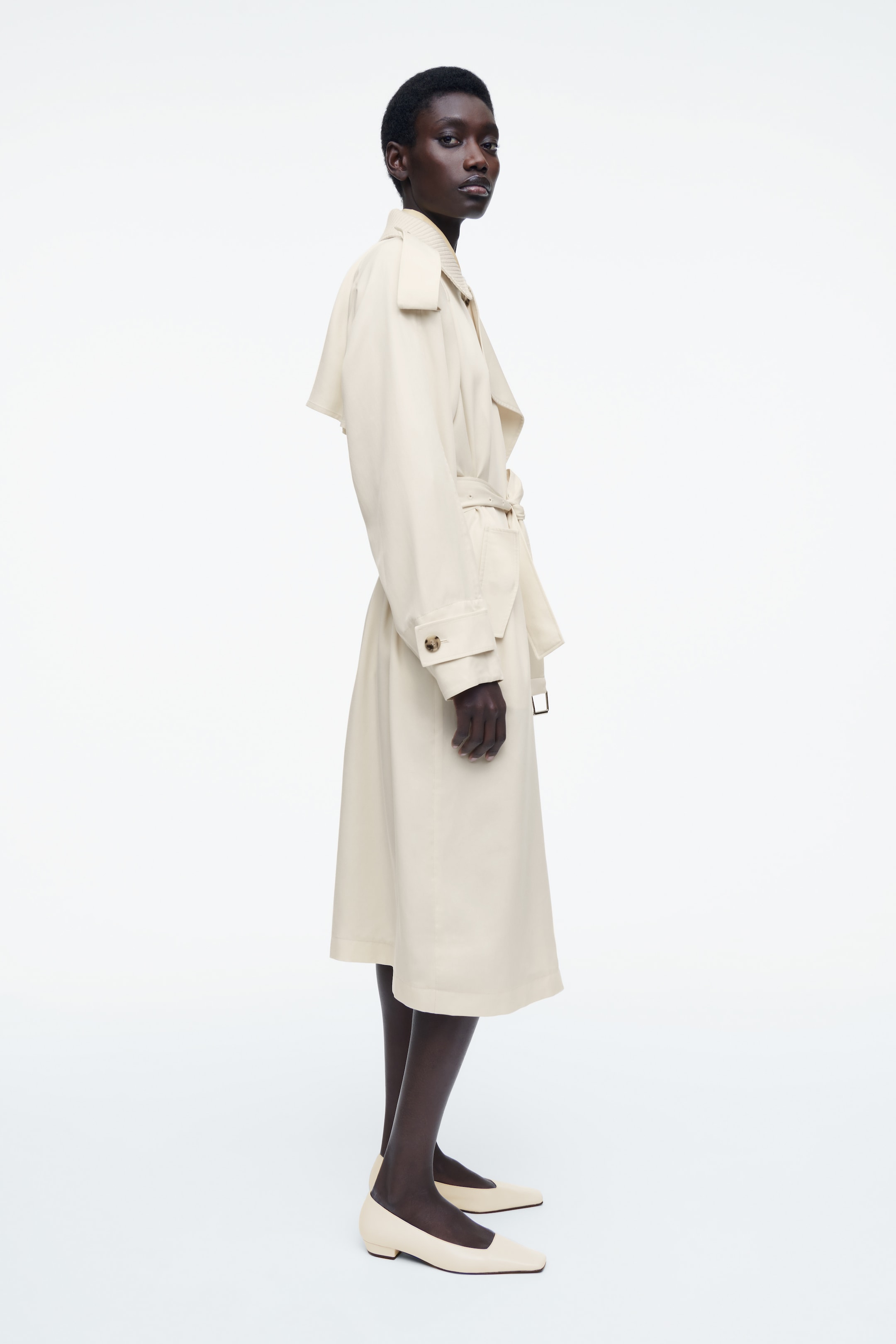 Grotere afbeelding bekijken: GEBREIDE KRAAG TRENCHCOAT - LICHTBEIGE - DAMES | H&M BE 3