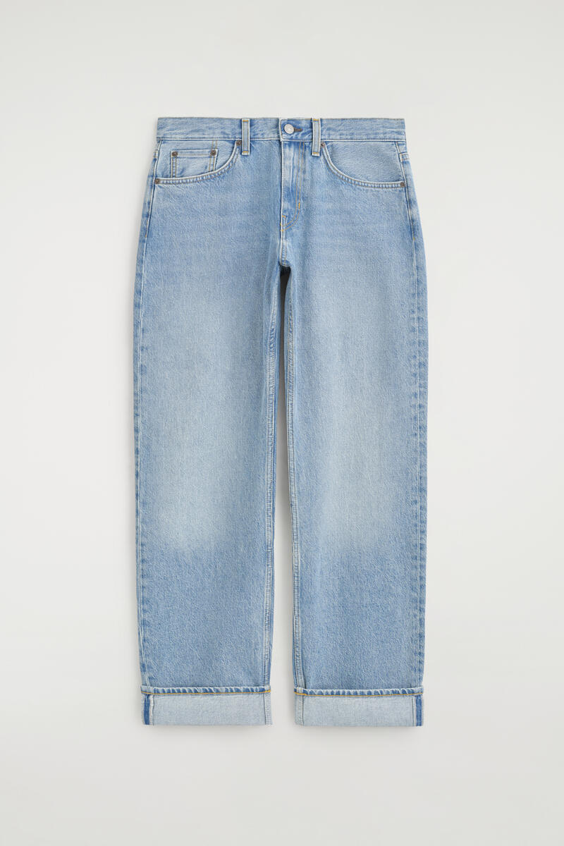 Folde Curved-Leg Turn-Up Jeans