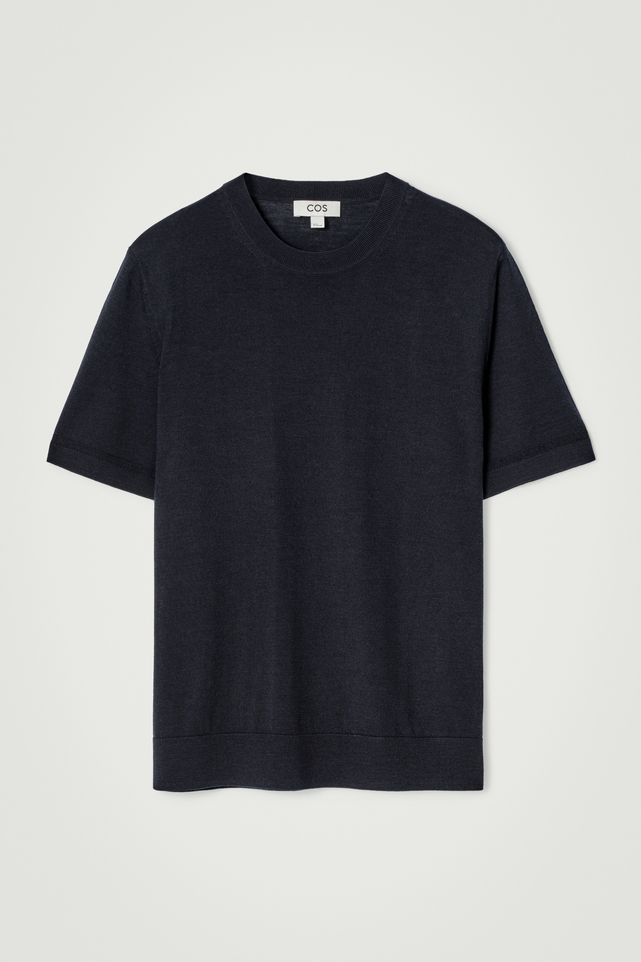 Agrandir l'image: T-SHIRT SLIM EN MAILLE DE LAINE MÉRINOS - BLEU MARINE - HOMME | H&M CH 8