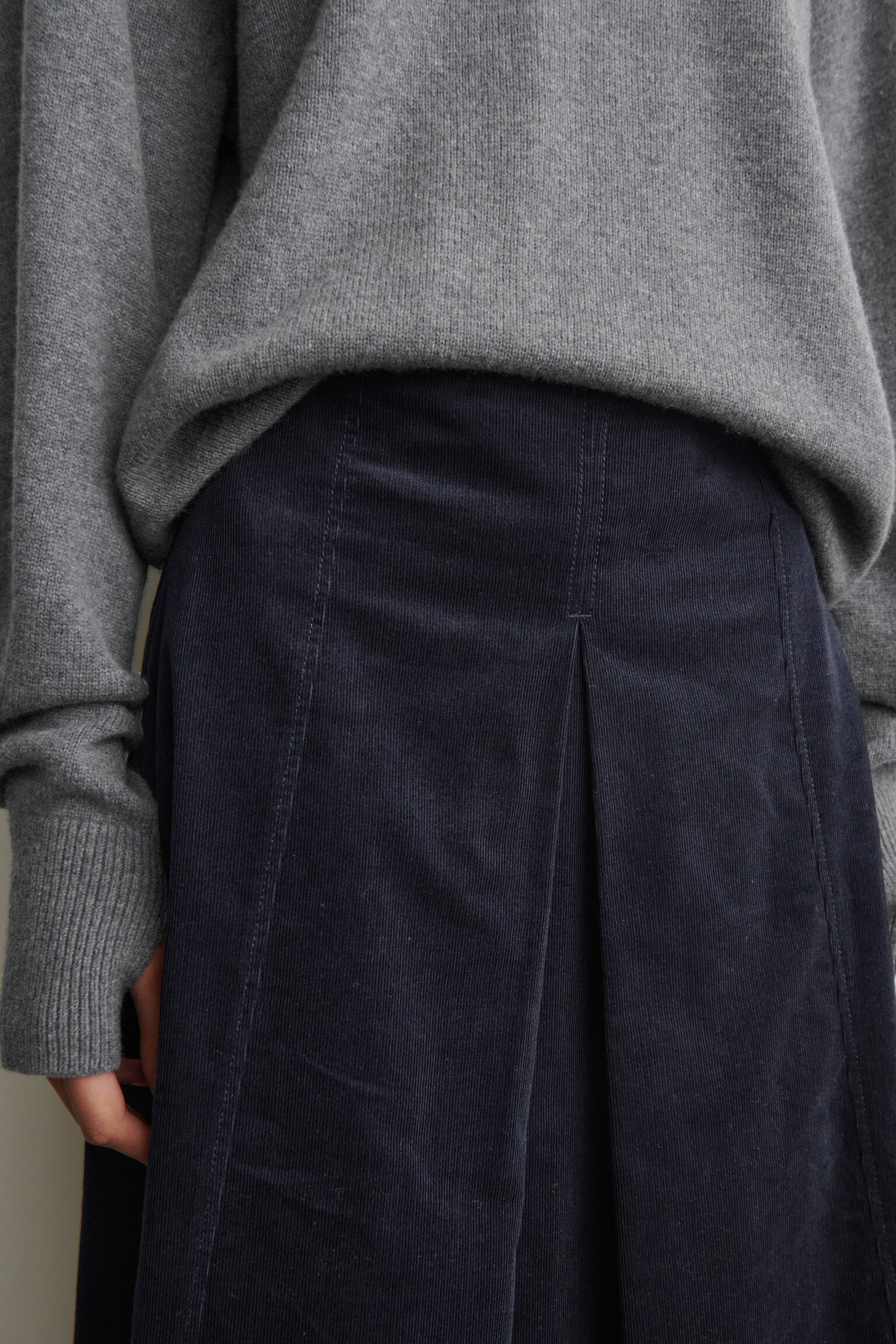 MIDIROCK AUS CORD MIT FALTEN - NAVYBLAU - 3