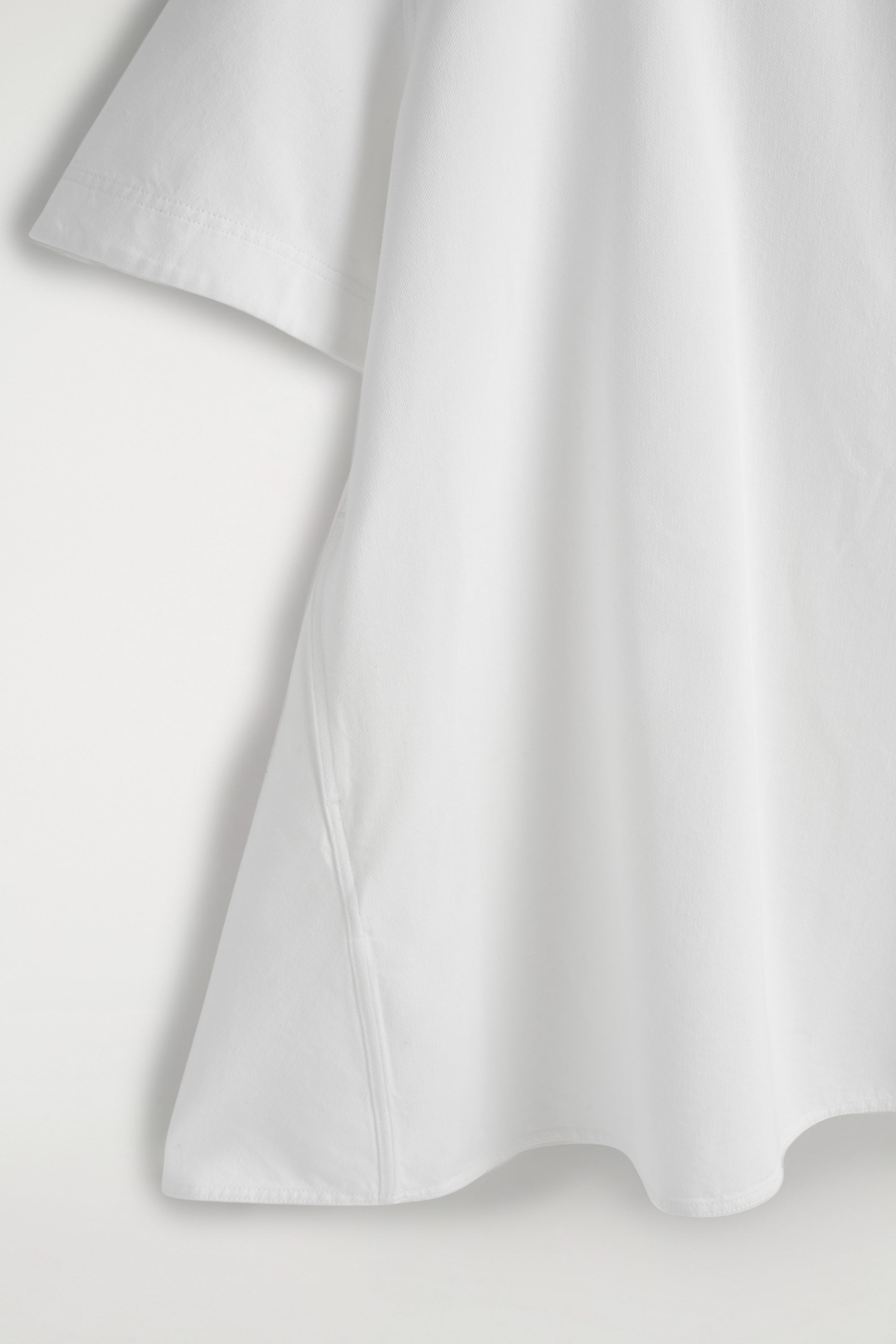 StillMedia/DescriptiveDetail