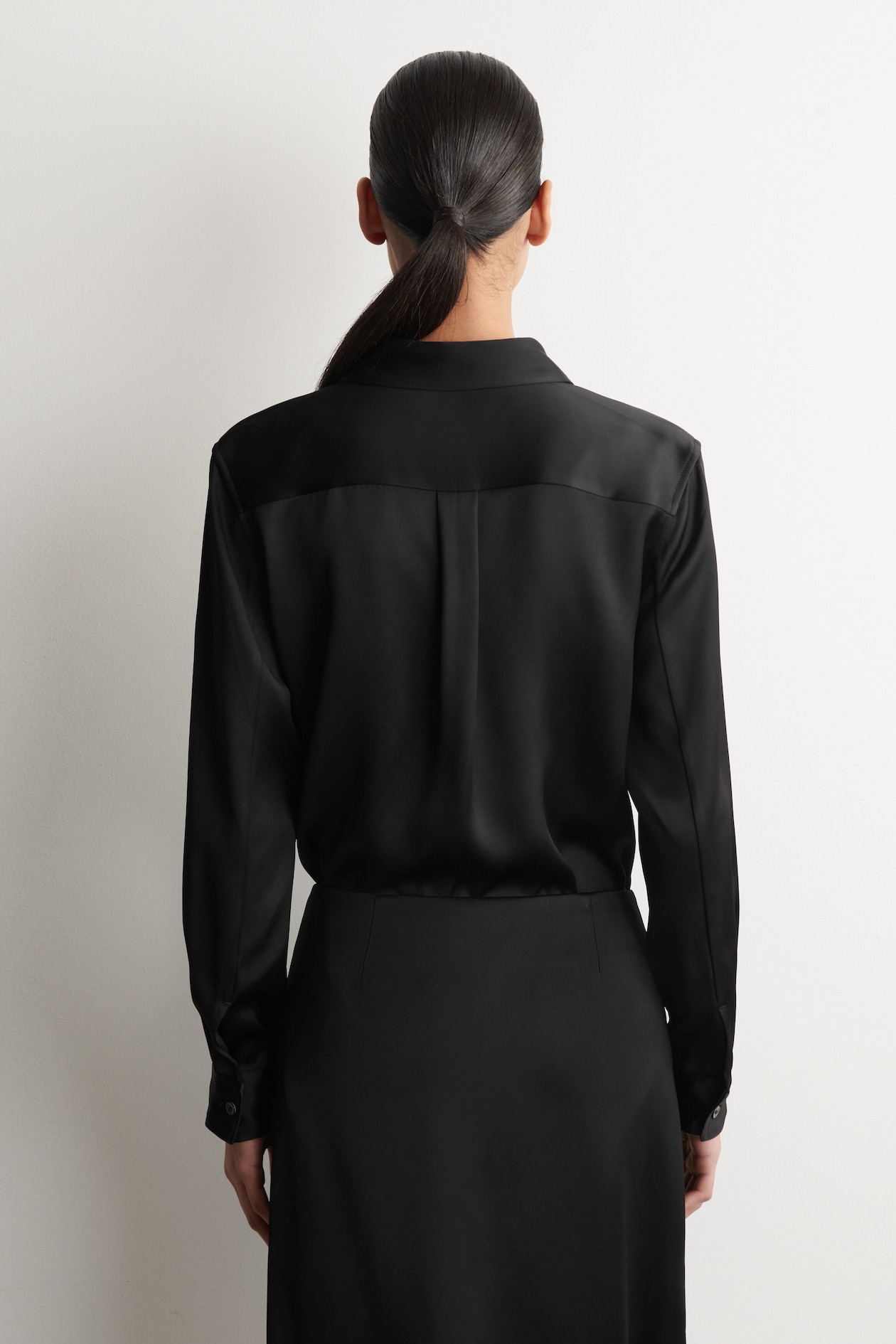 BUTTON-DOWN COLLAR SATIN SHIRT — BLACK