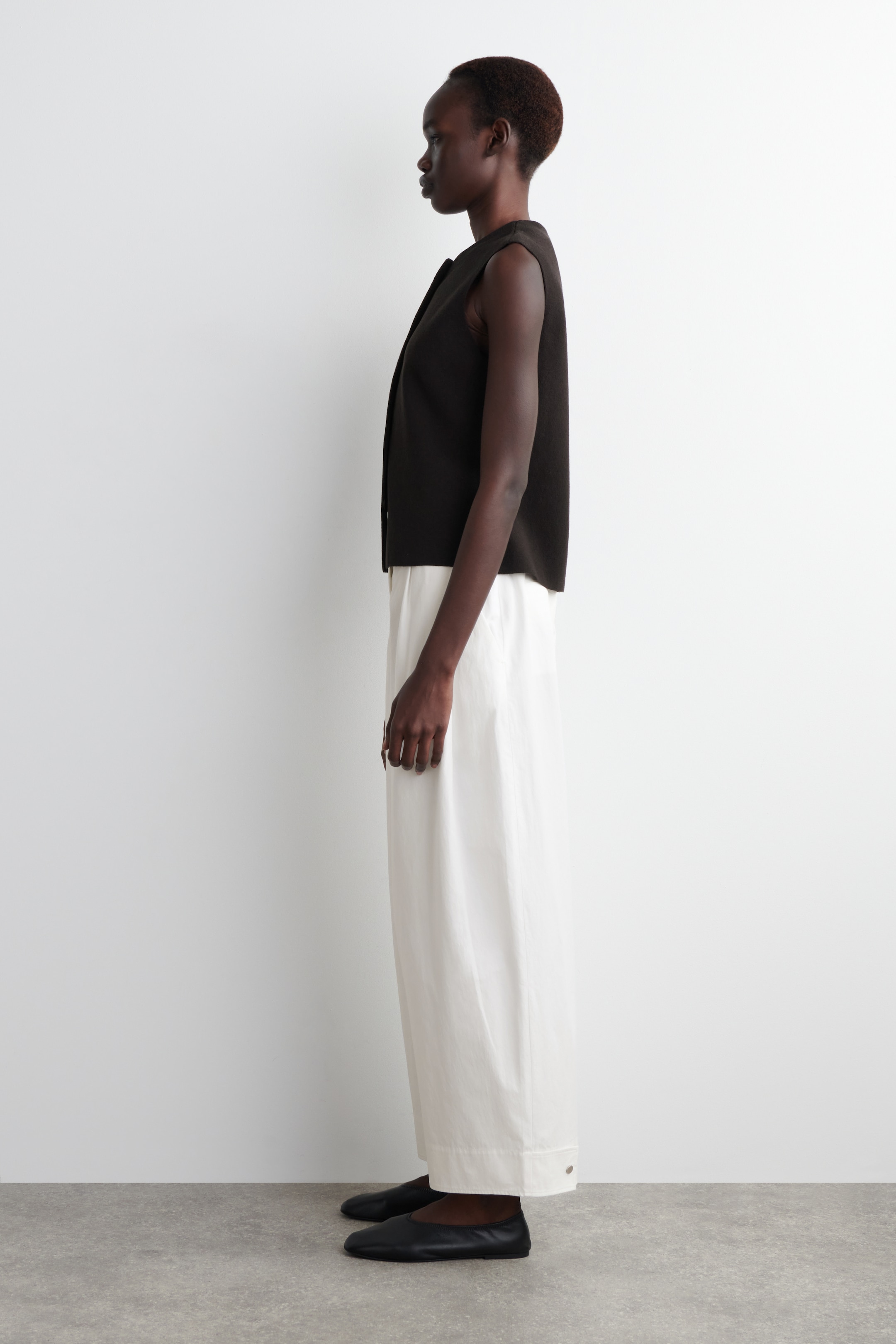 View larger image: COTTON BARREL-LEG TROUSERS - WHITE - Ladies | H&M GB 3