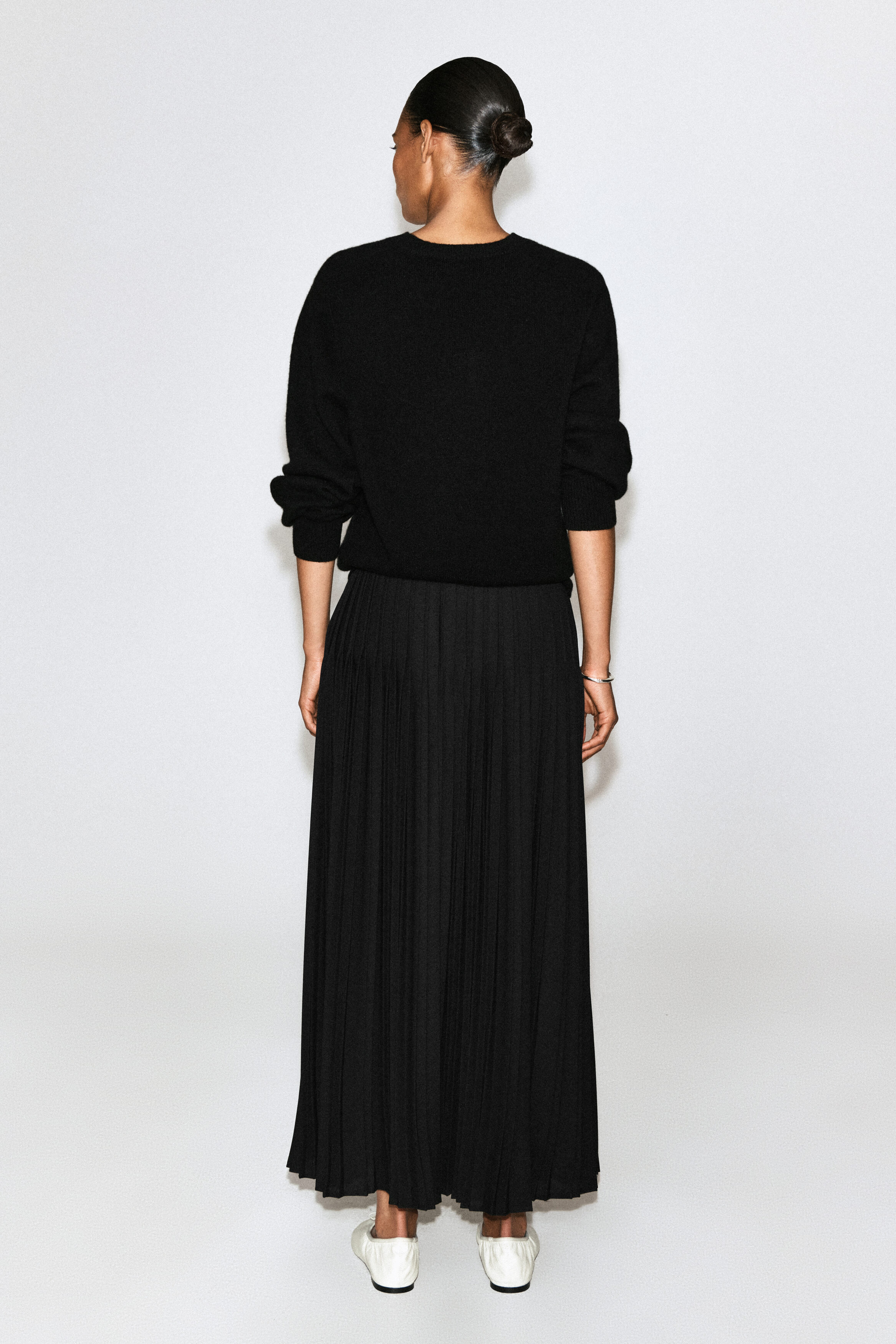 PLEATED CREPE MIDI SKIRT - BLACK | COS US