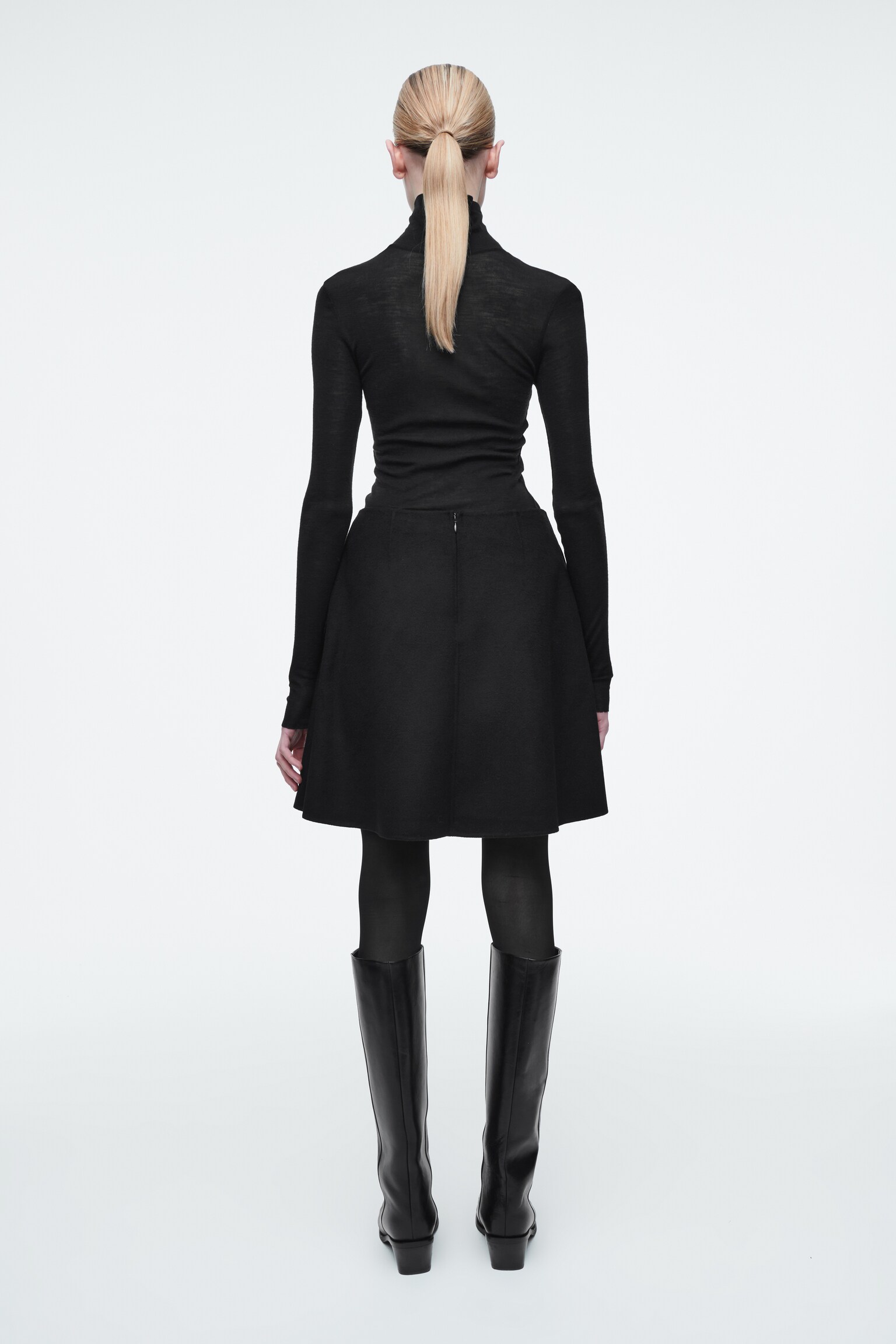 MINIFALDA LANA DOBLE FAZ CON DETALLE DE PLIEGUE - NEGRO - 3