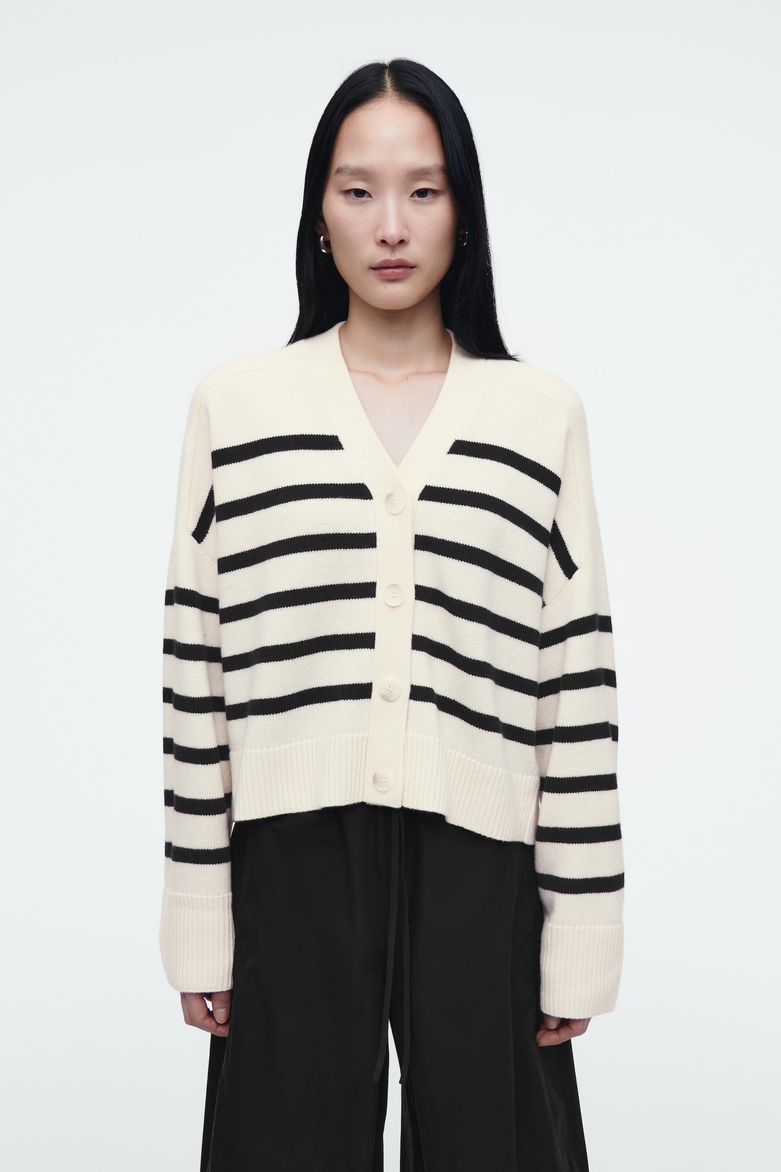CARDIGAN IN LANA MERINO A RIGHE CON SCOLLO A V - BIANCO / RIGHE