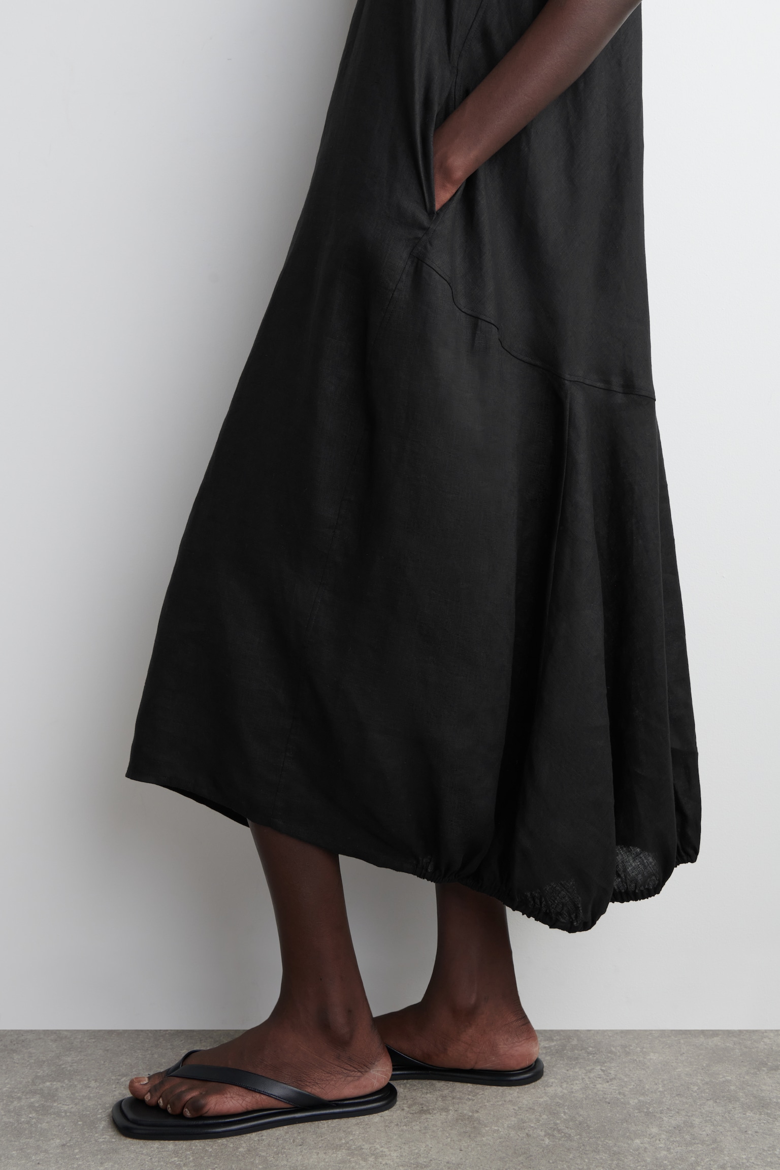 ROBE LONGUE À OURLET ÉLASTIQUÉ EN LIN - NOIR/VERT CLAIR - 5