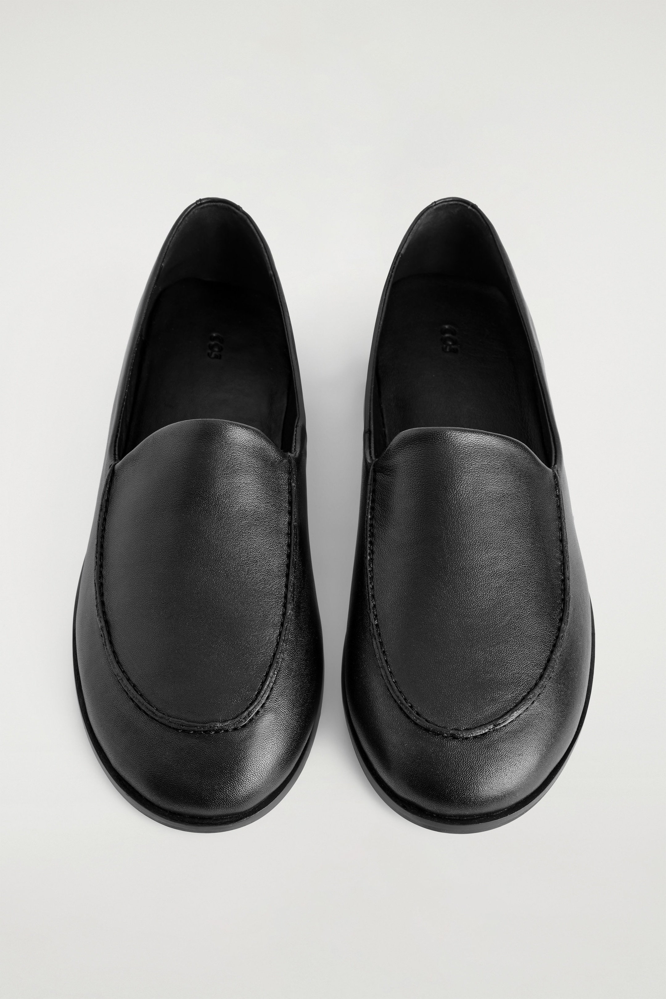 MOCASSINS CLASSIQUES EN CUIR