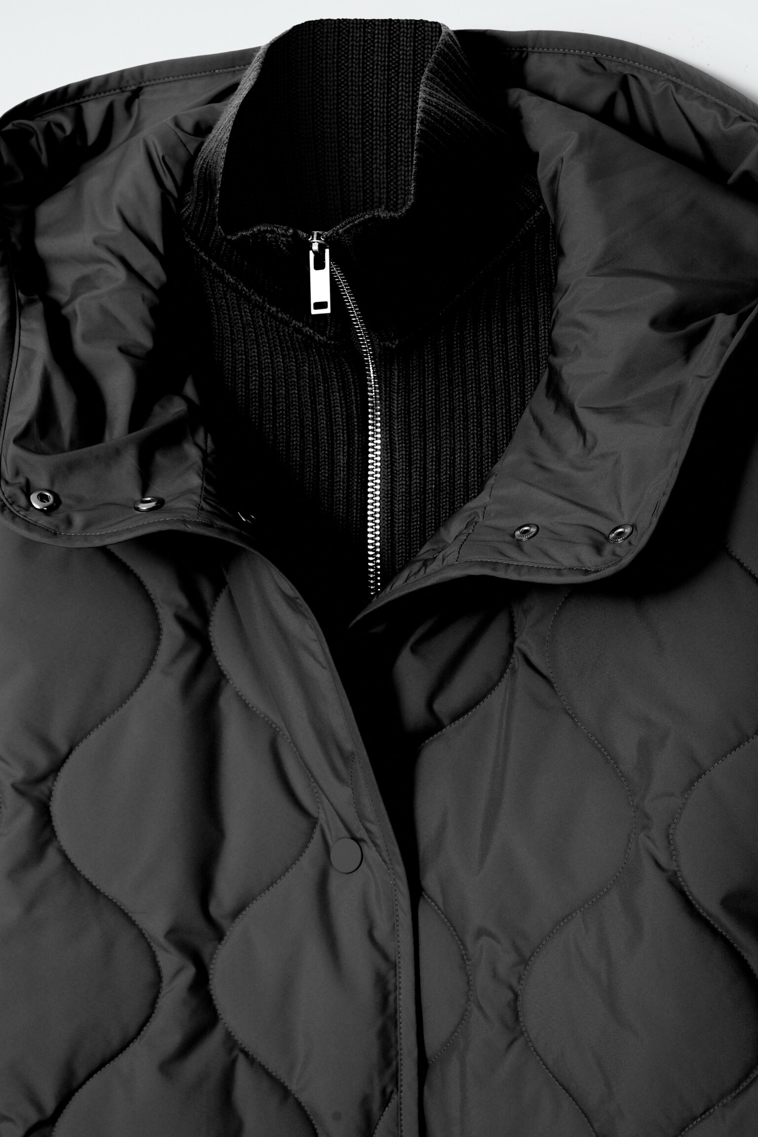 QUILTED HOODED FUNNEL-NECK JACKET - BLACK - 5