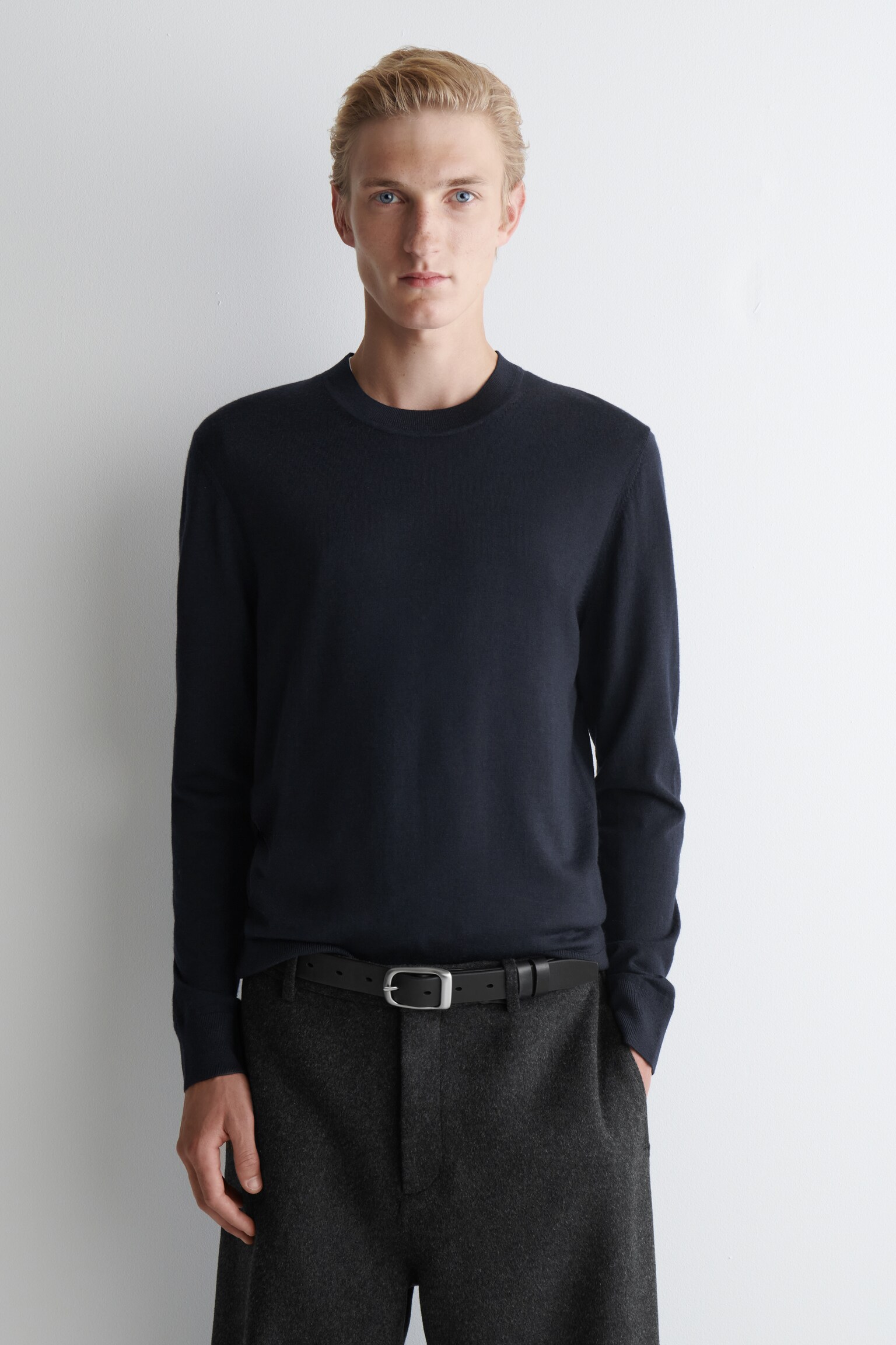 PULL SLIM À COL ROND EN LAINE MÉRINOS - BLEU MARINE/BEIGE CHINÉ/BLEU COBALT