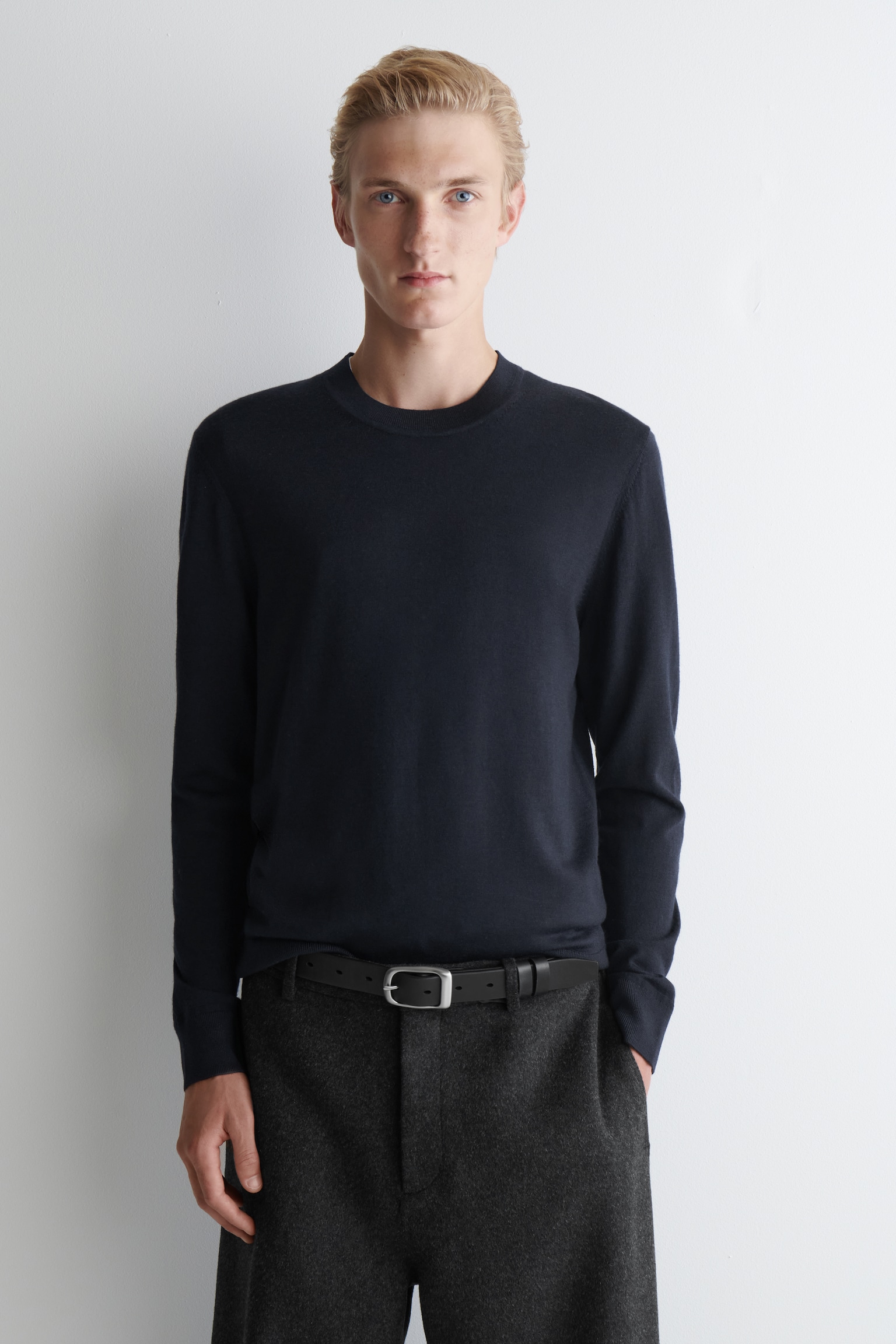 PULL SLIM À COL ROND EN LAINE MÉRINOS - BLEU MARINE/GRIS CHINÉ/BLEU COBALT/NOIR