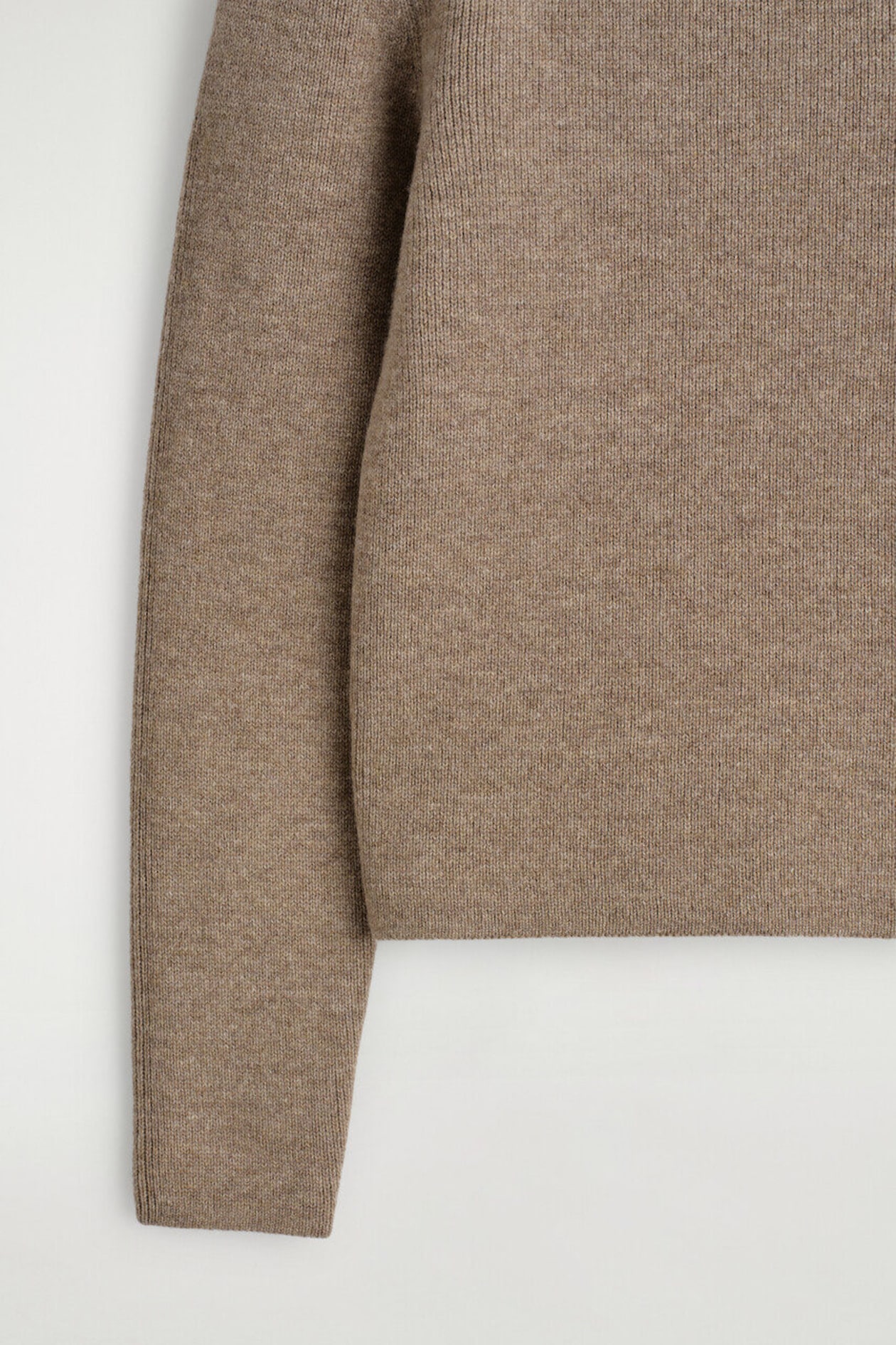 SCULPTED-SHOULDER MERINO WOOL JUMPER — BEIGE