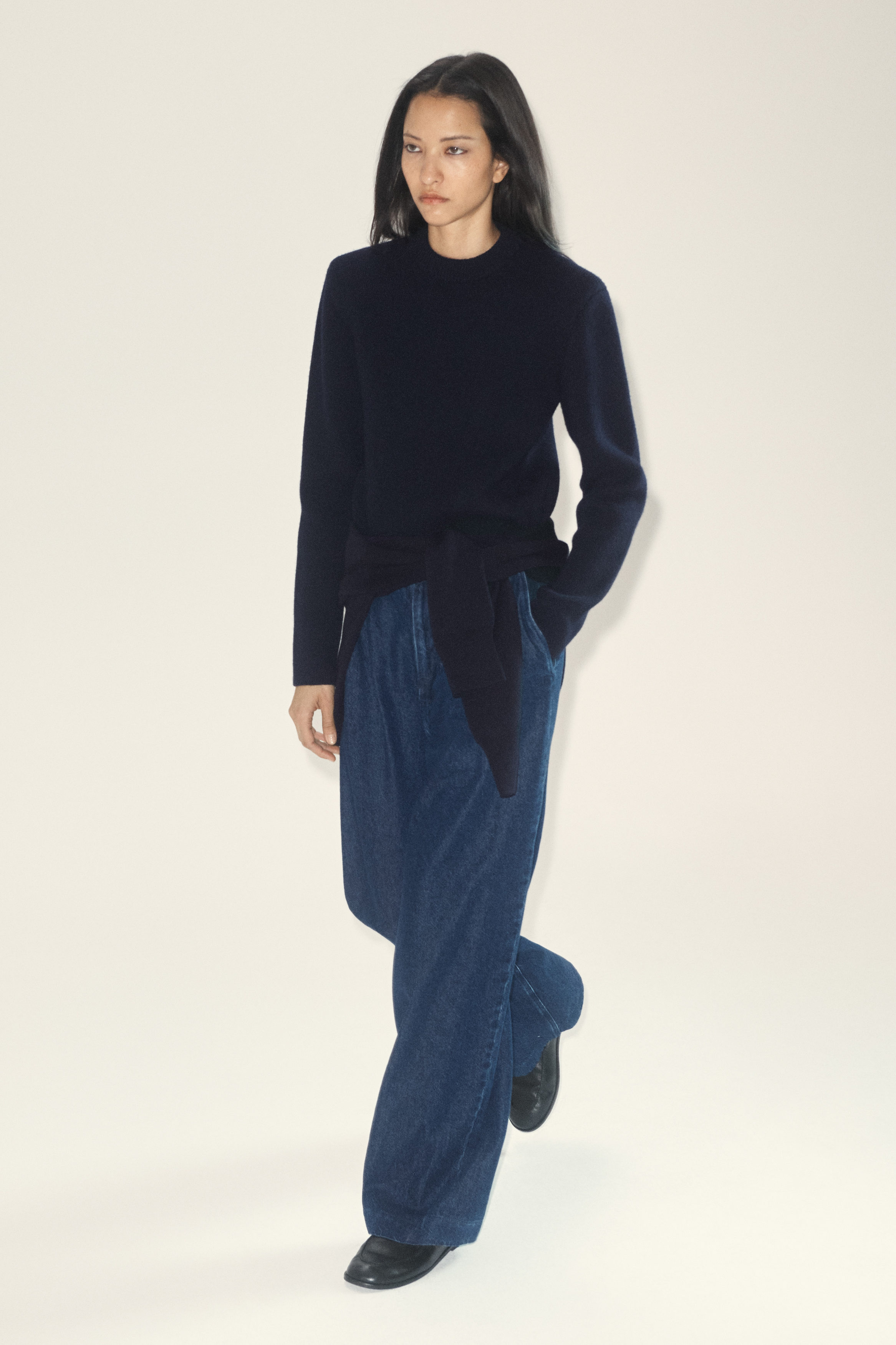 PLEATED WIDE-LEG DENIM PANTS - DARK BLUE | COS CA