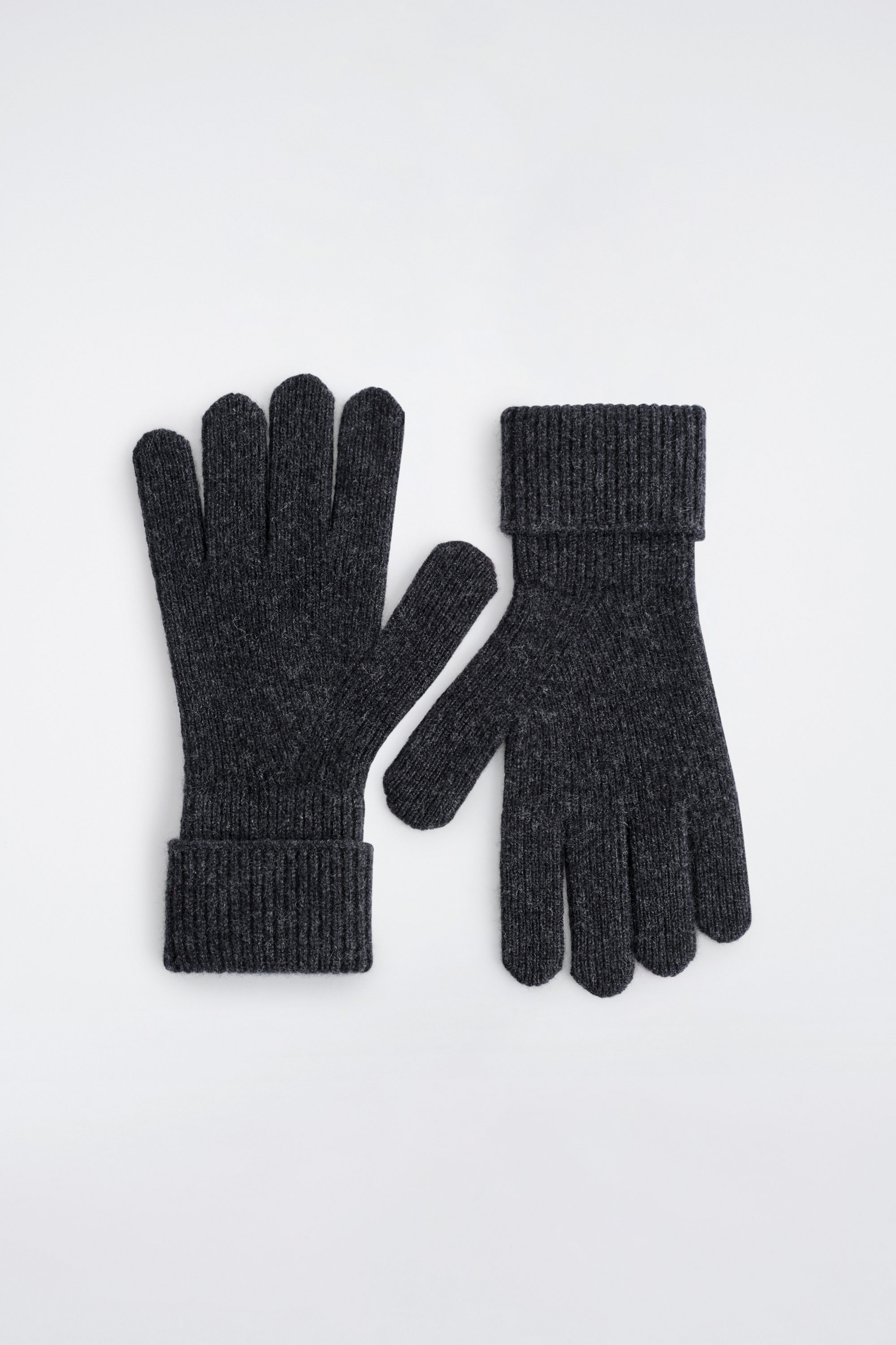 Men's Gloves | Cashmere & Leather Essentials | COS DE