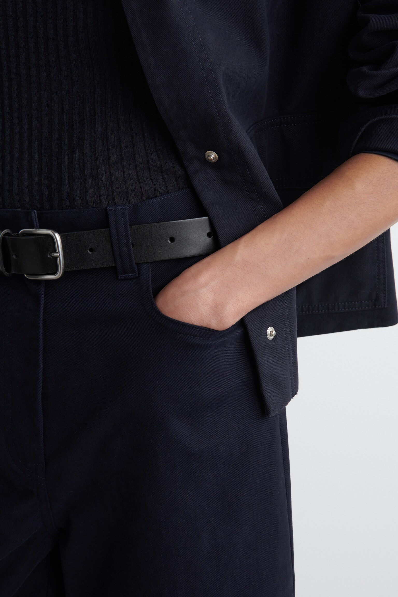 COTTON CROPPED WIDE-LEG TROUSERS - NAVY/CAMEL - 3