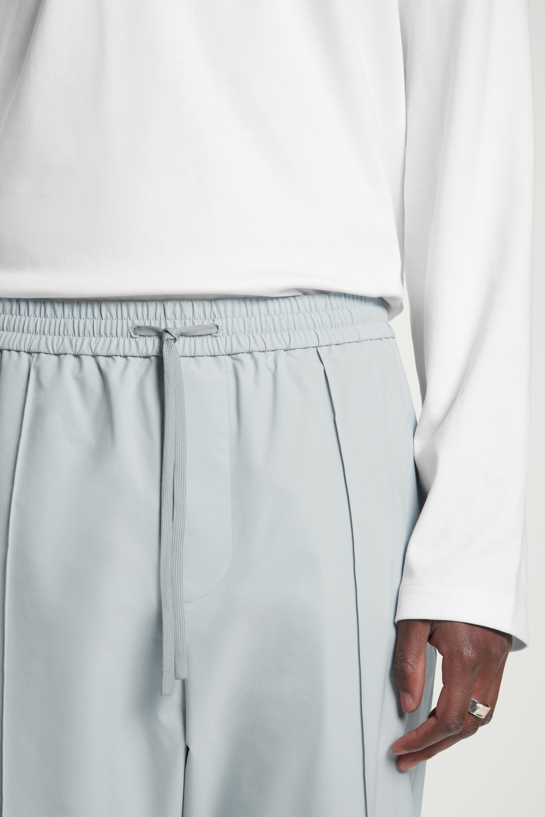 Ingrandisci l'immagine: PINTUCKED TAPERED TRACK PANTS - GREY - UOMO | H&M CH 4