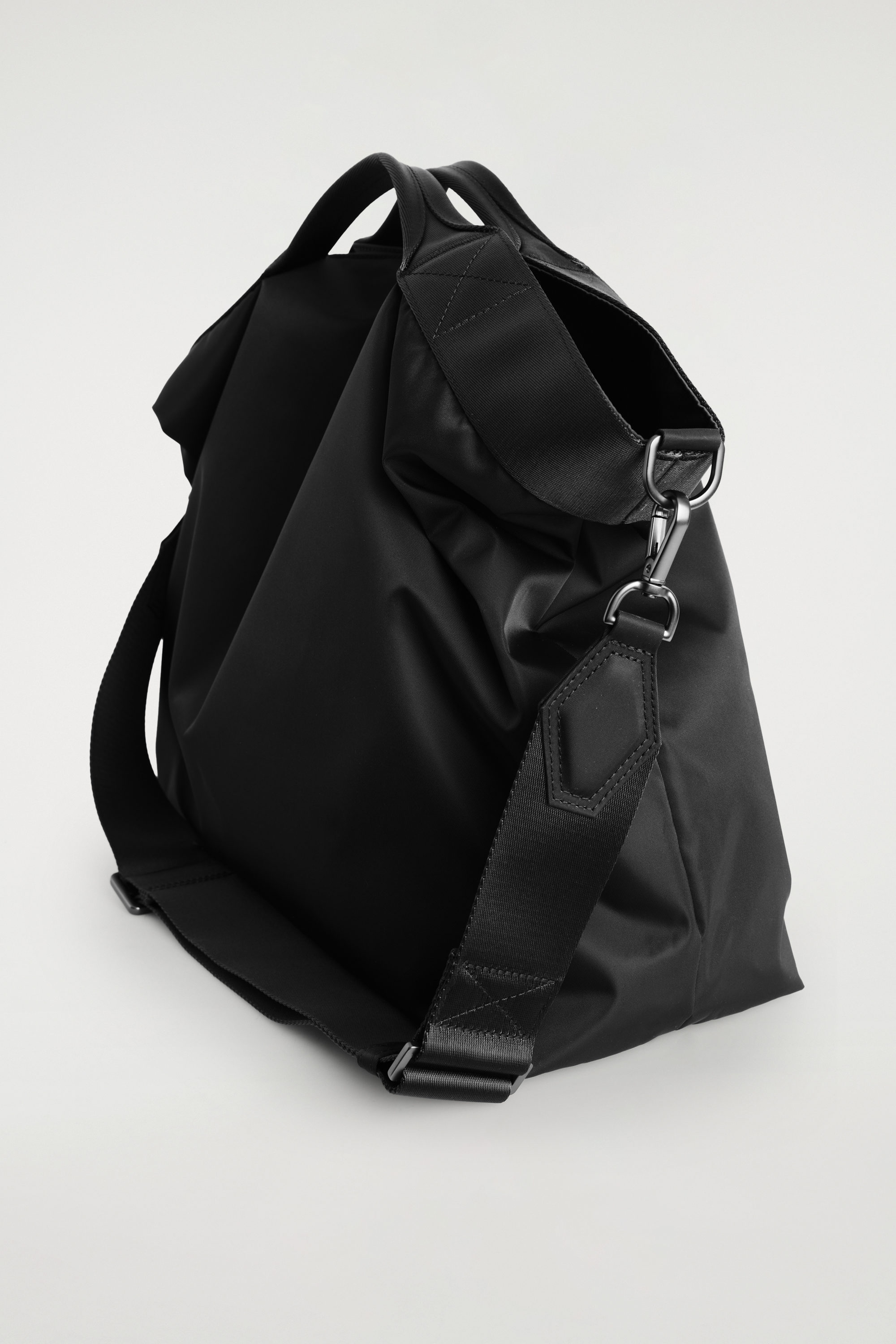 ★OY★ NYLON ZIPPER MESSANGER BAG-BLACK★正規品/韓国直送料込 Amazon.com: Manhattan Portage NYLON MESSENGER BAG JR (SM