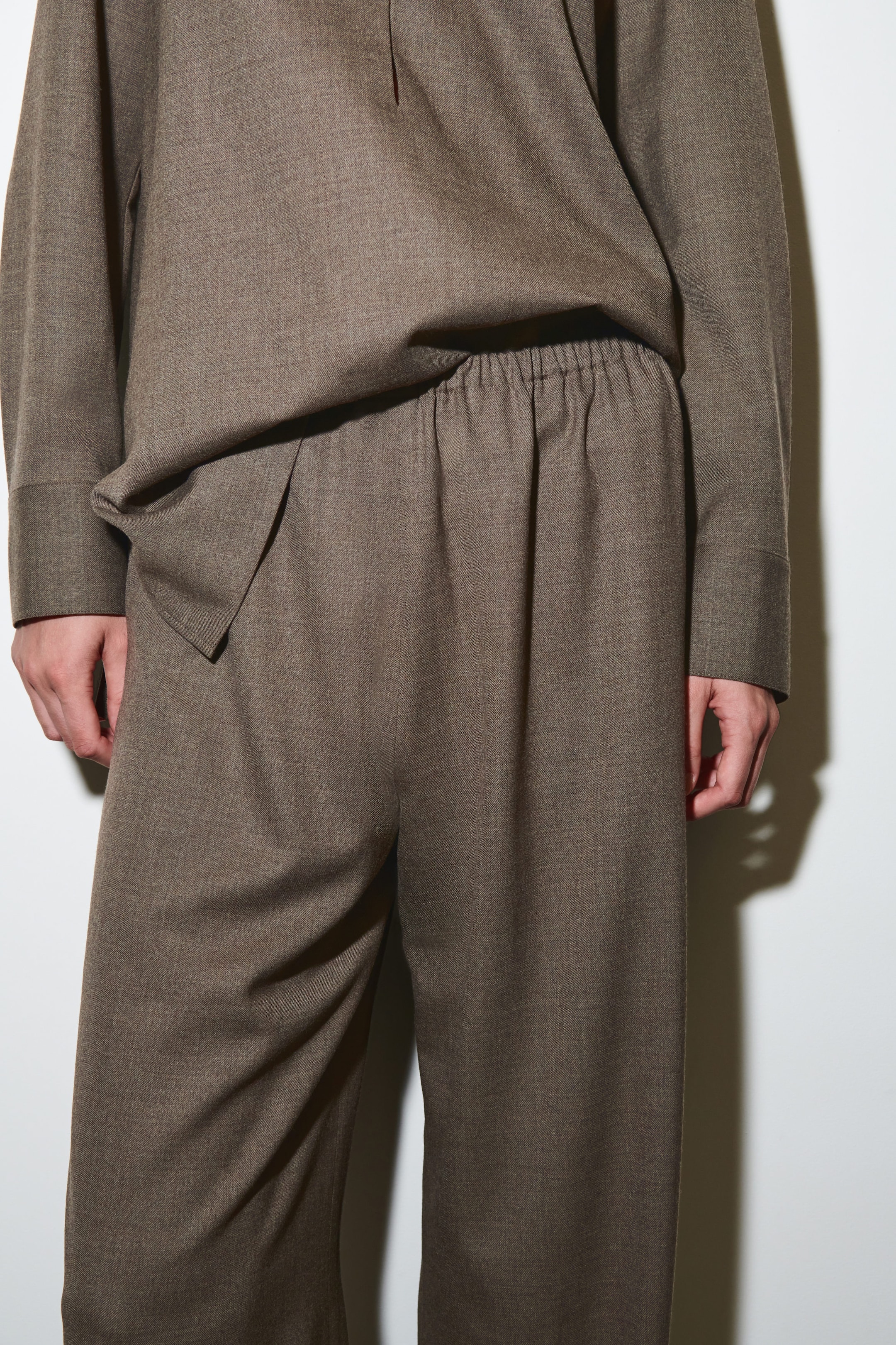 WOOL-BLEND WIDE-LEG PANTS