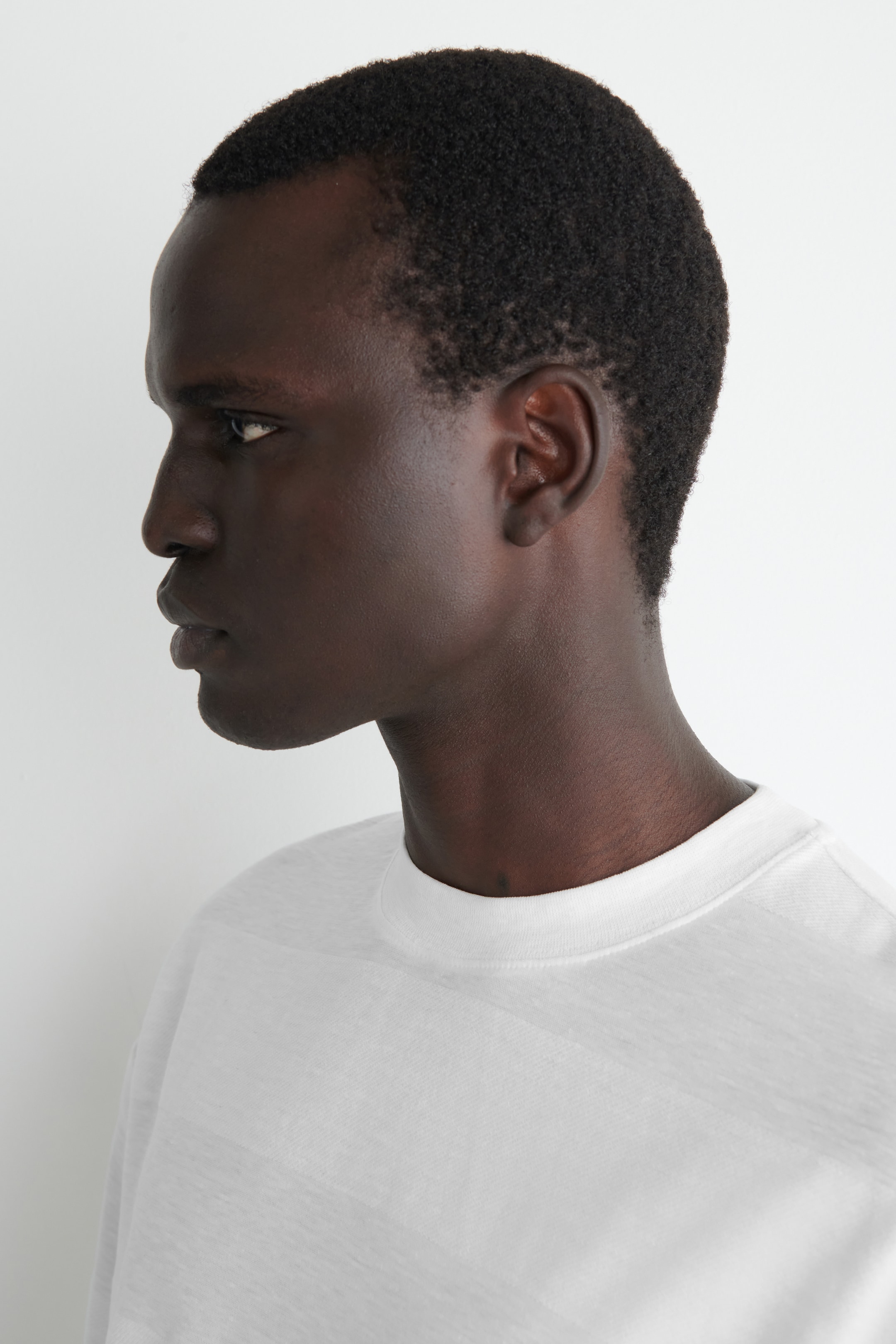 View larger image: OVERSIZED STRIPED LINEN-BLEND T-SHIRT - WHITE - Men | H&M GB 5