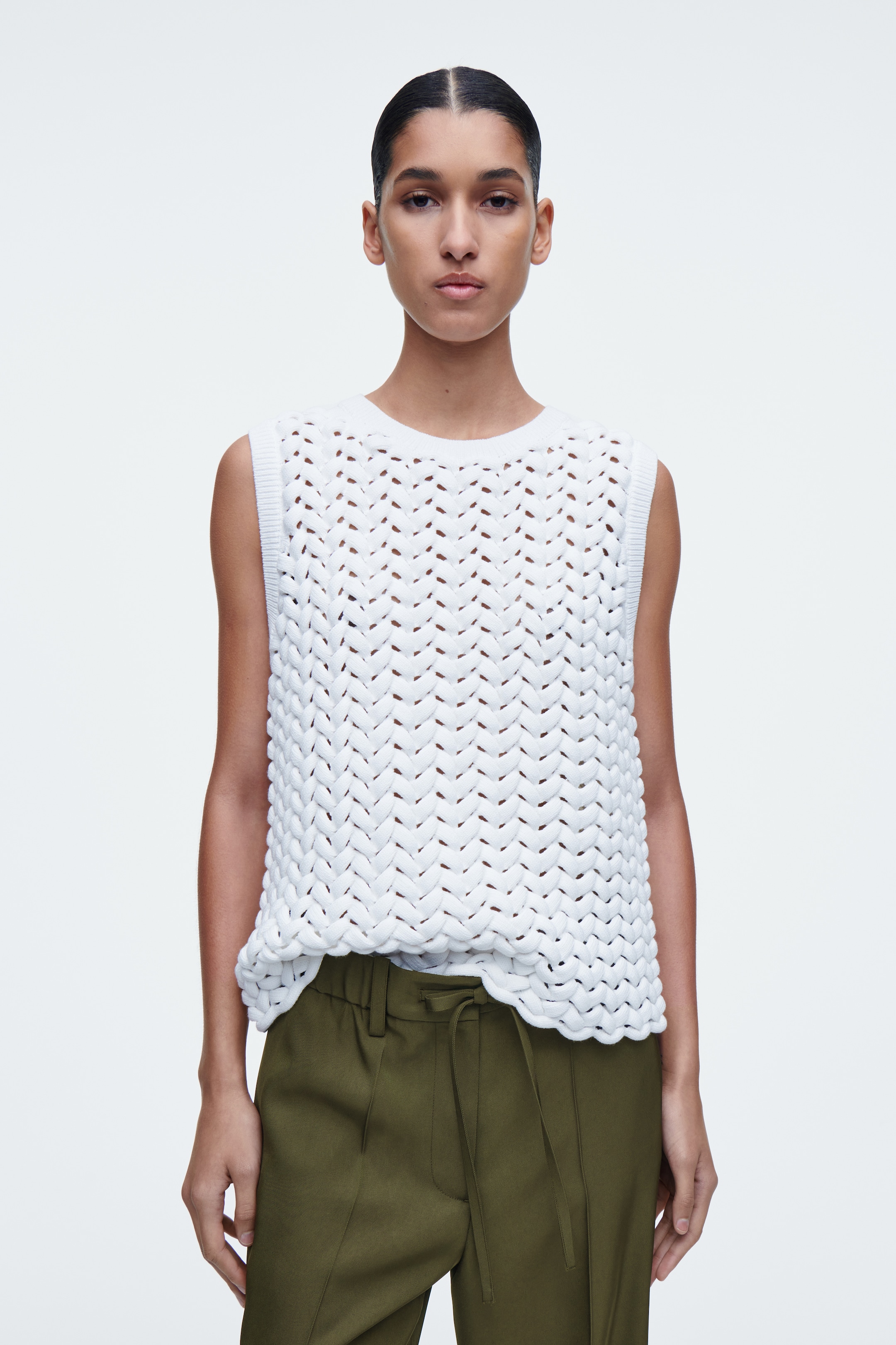 Ingrandisci l'immagine: OPEN-KNIT VEST - WHITE - DONNA | H&M CH 1