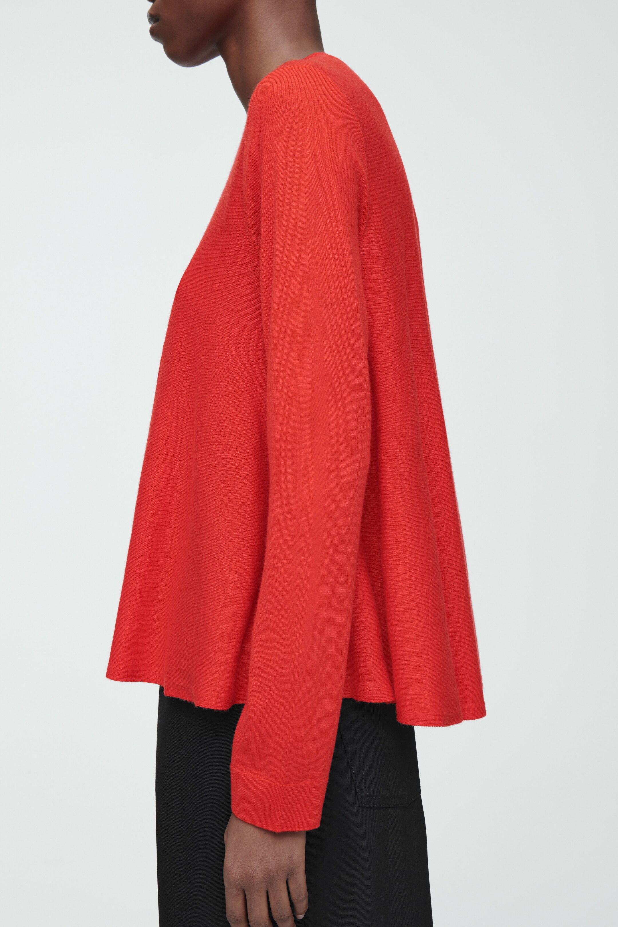 Ver imagen más grande: JERSEY EN TRAPECIO DE LANA MERINO - ROJO - MUJER | H&M ES 2