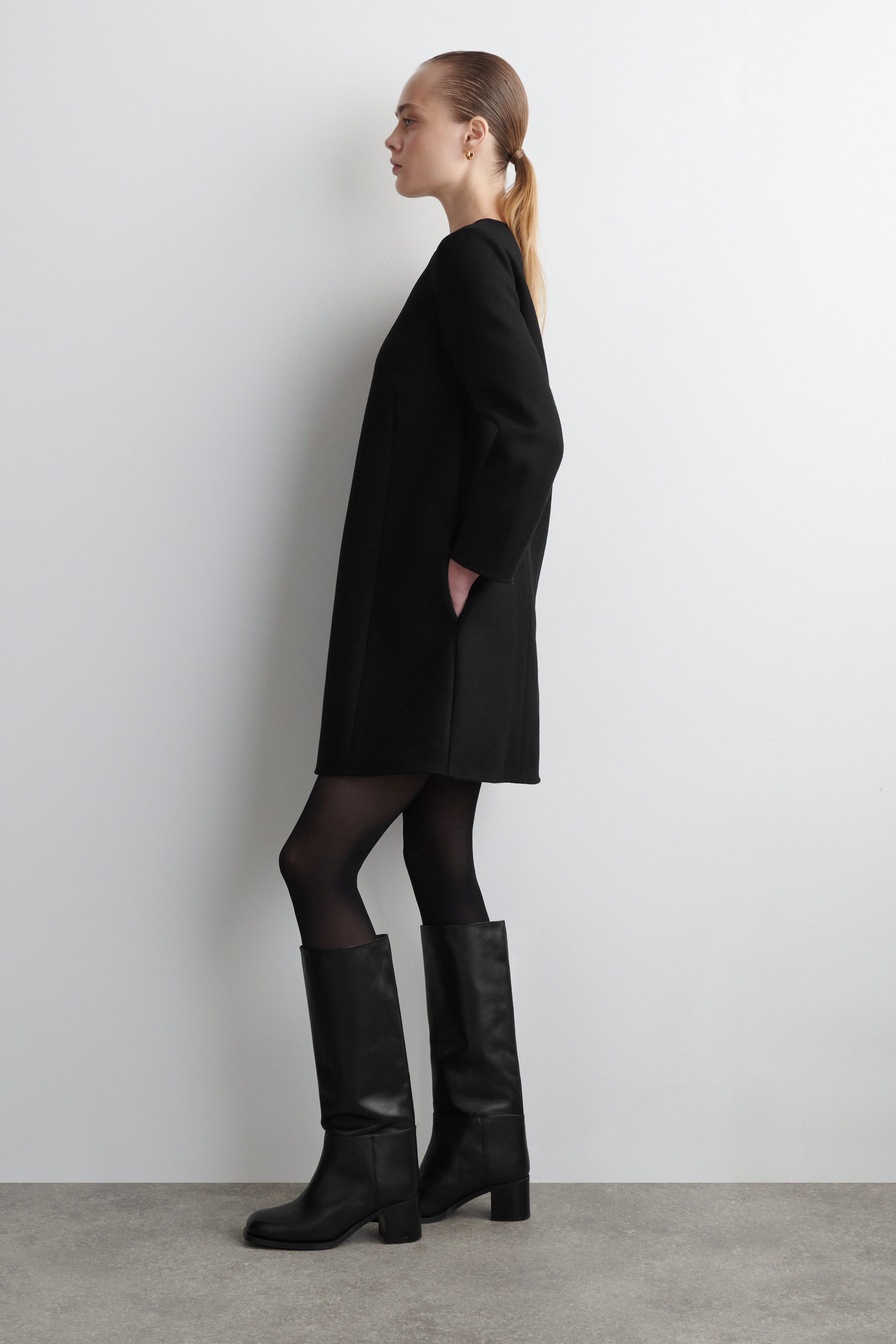 LONG-SLEEVED WOOL MINI DRESS