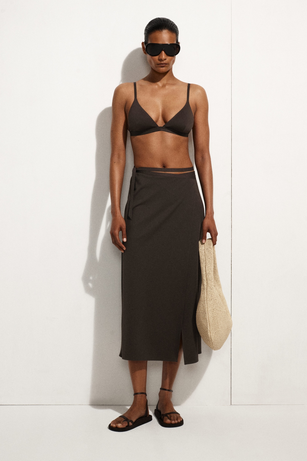 TRIANGLE BIKINI TOP — DARK BROWN