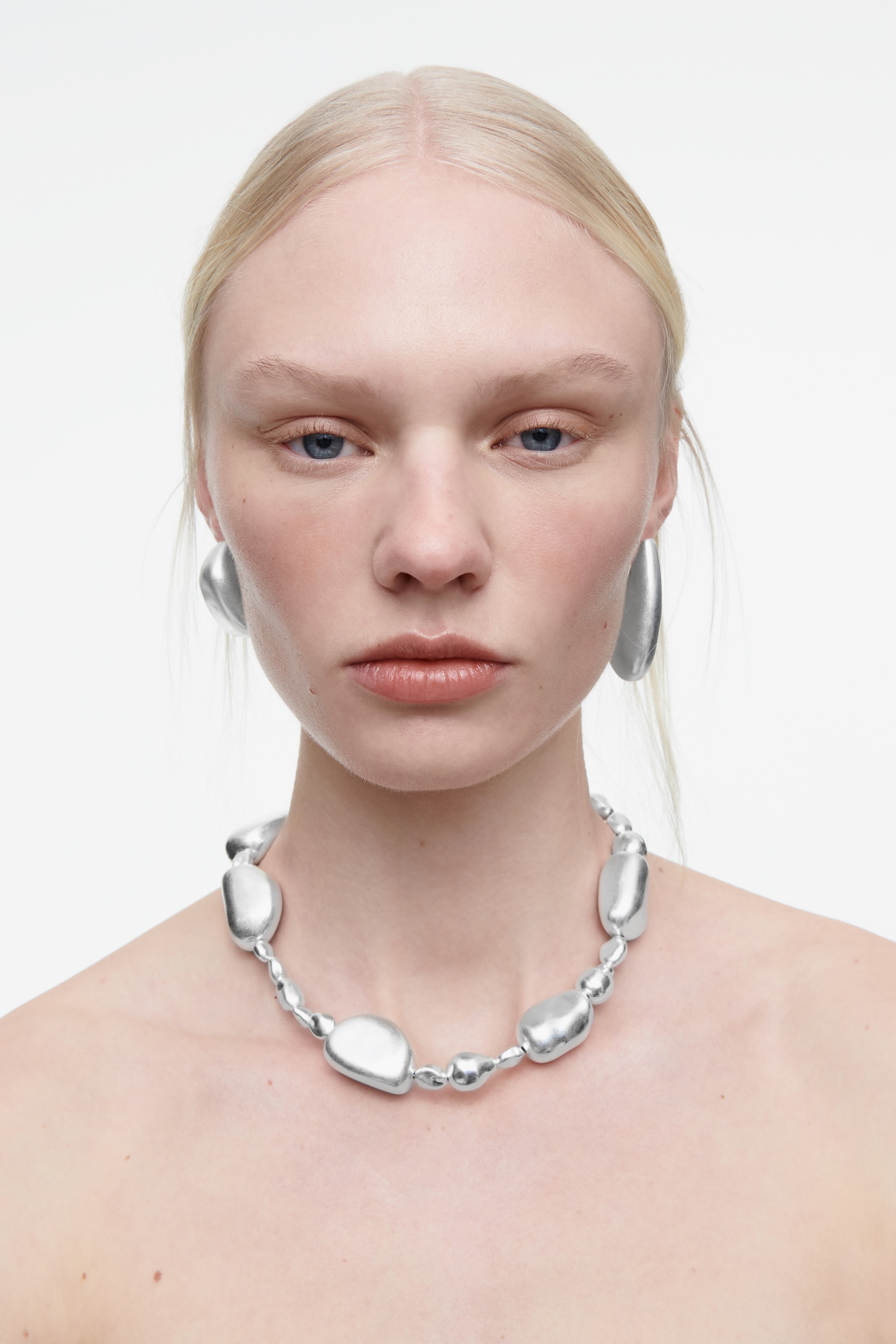 Agrandir l'image: COLLIER PERLÉ DE GALETS - ARGENTÉ - FEMME | H&M FR 1
