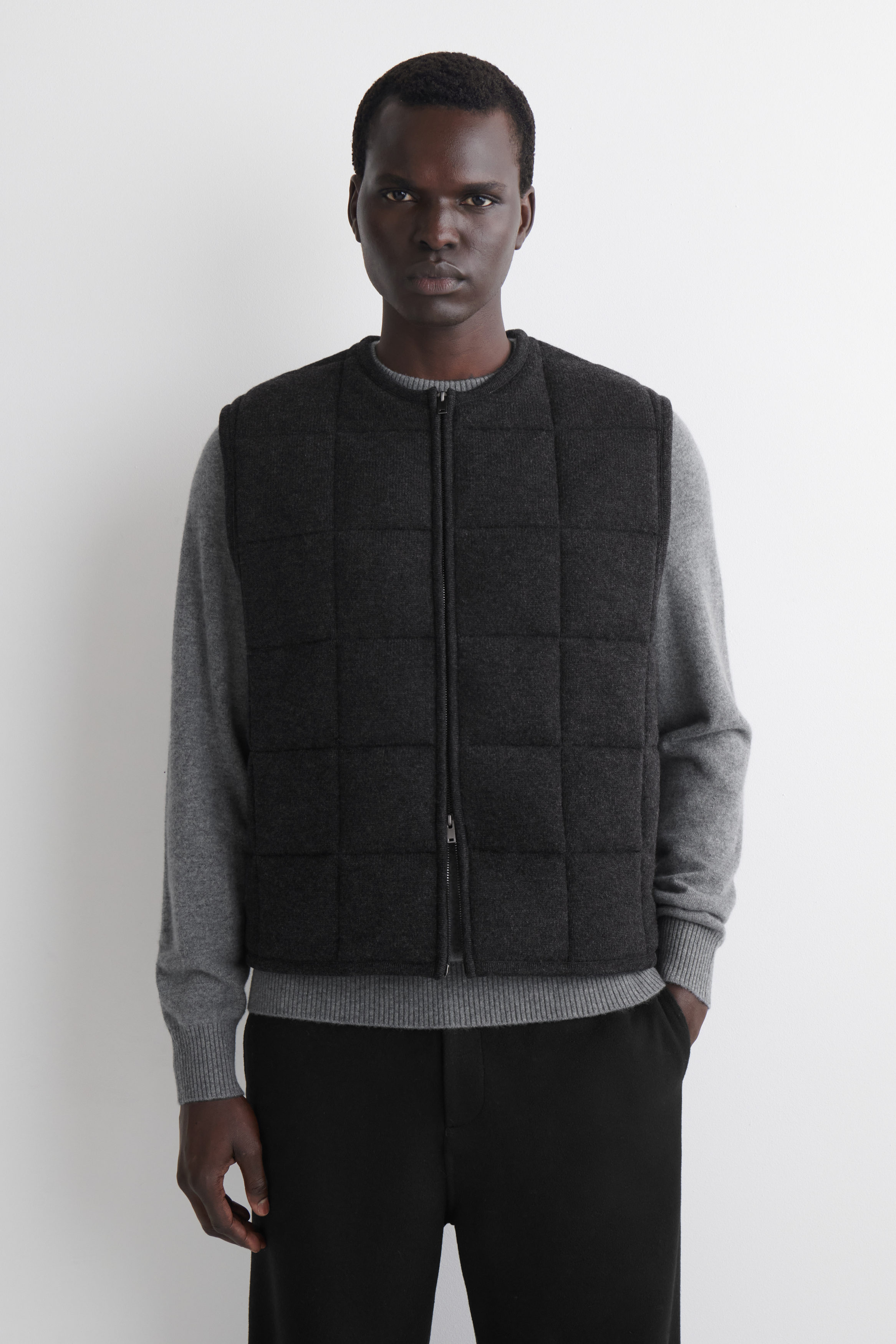 PADDED QUILTED KNIT MERINO WOOL VEST - CHARCOAL MÉLANGE | COS US