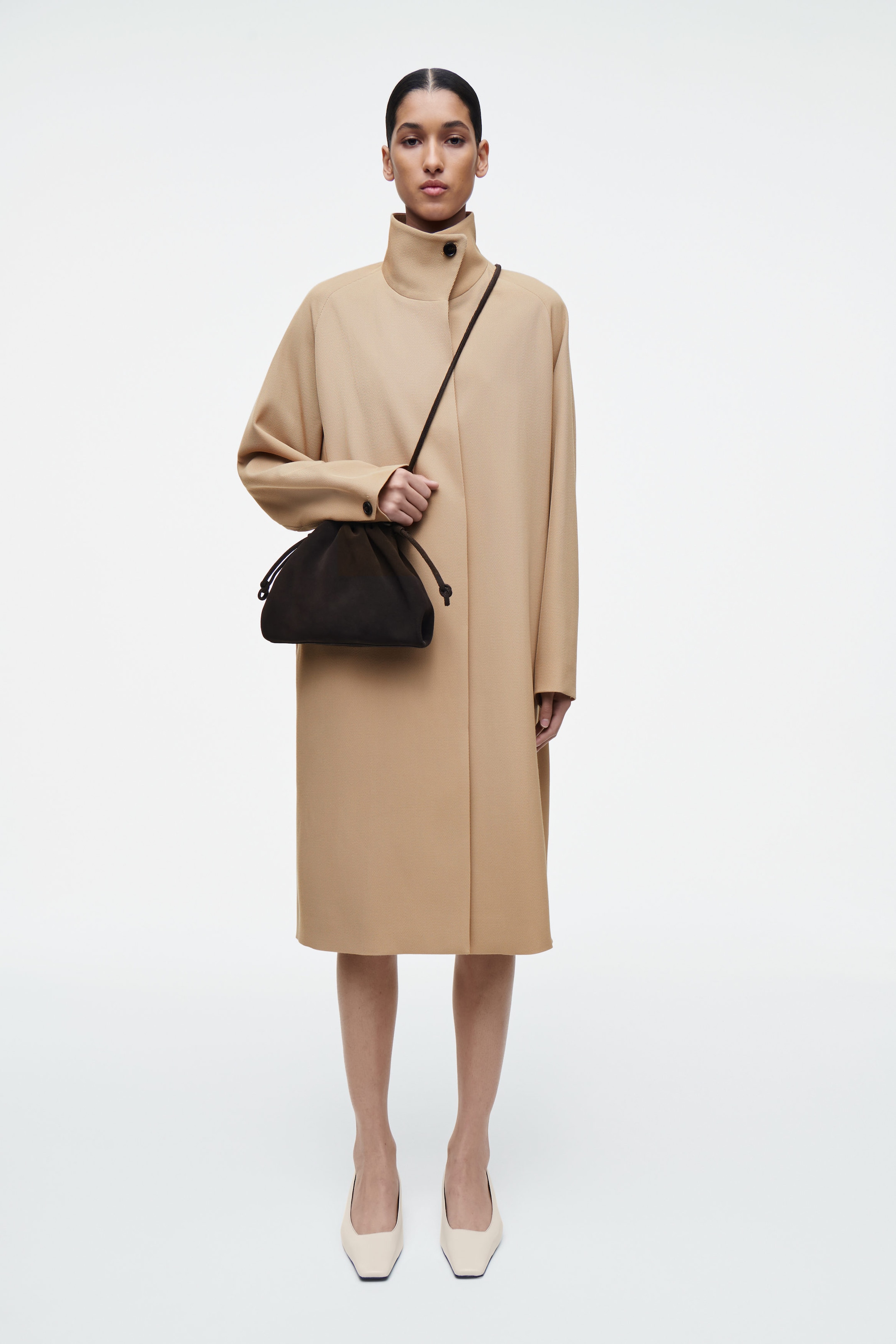 KLEINE CAVATELLI CLUTCH – VELOURSLEDER