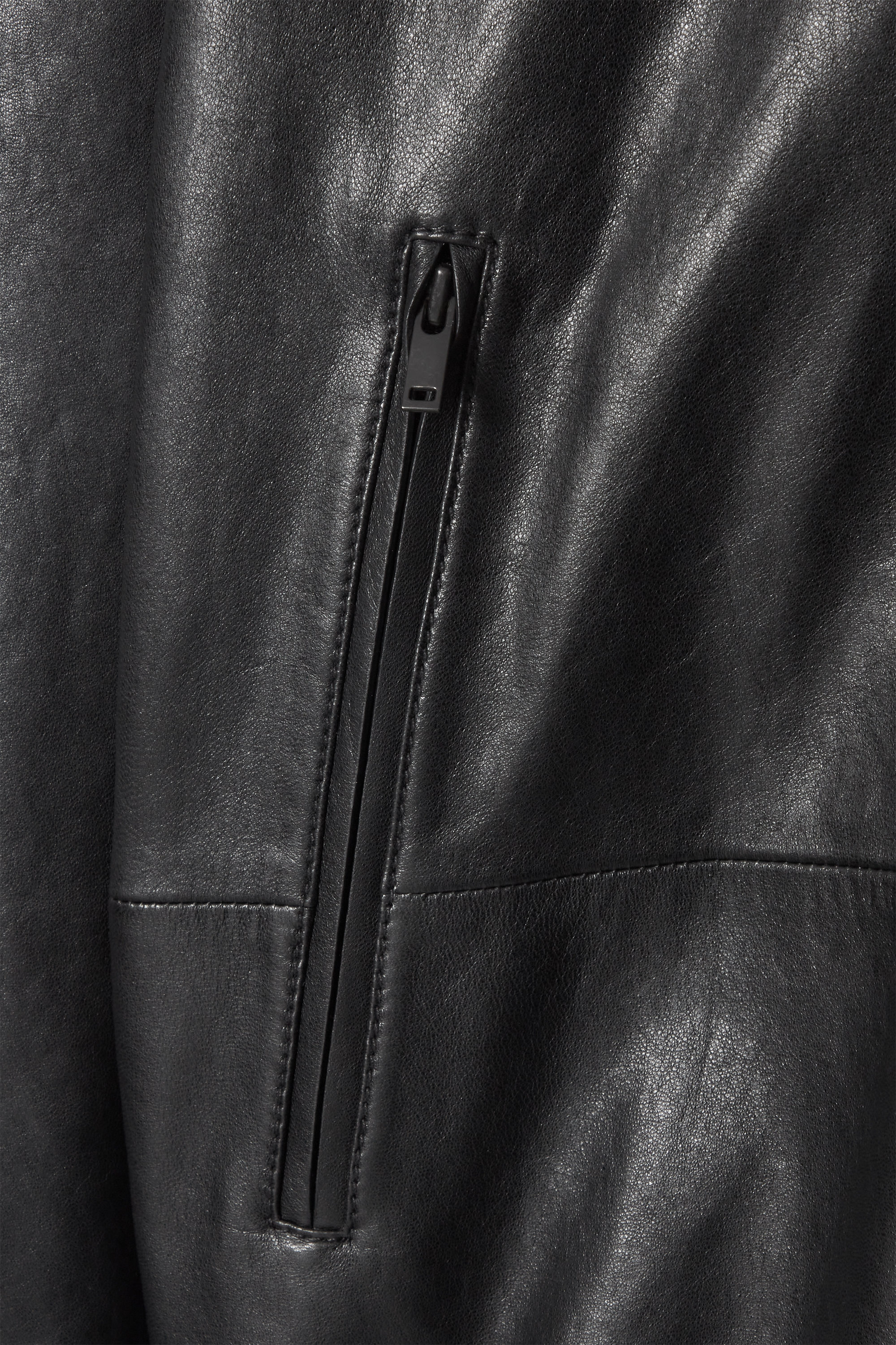 WAISTED LEATHER TRUCKER JACKET - BLACK | COS