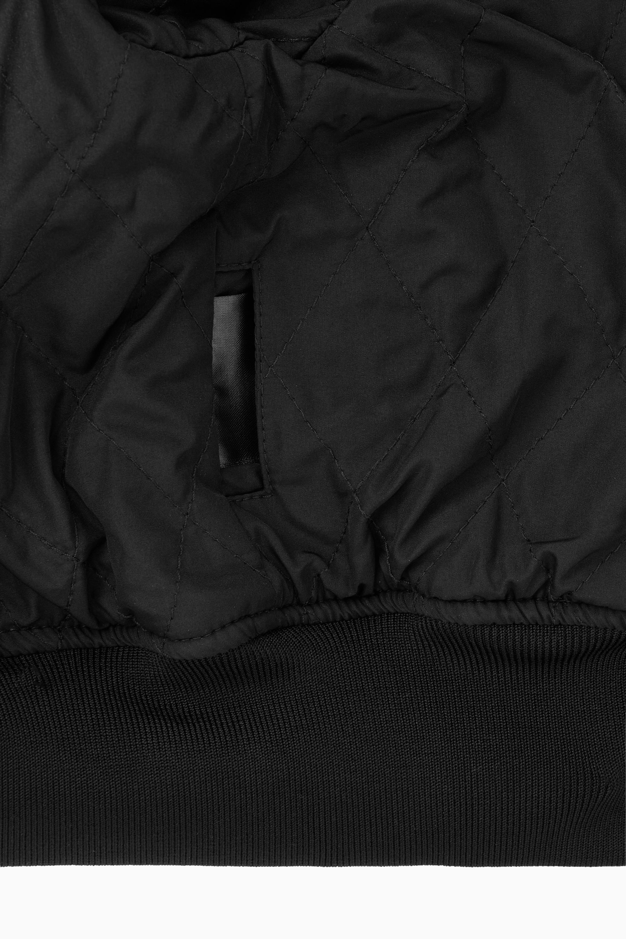 StillMedia/DescriptiveDetail