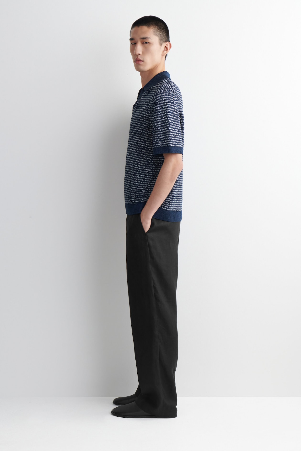 STRIPED OPEN-KNIT POLO SHIRT — NAVY / WHITE / STRIPED