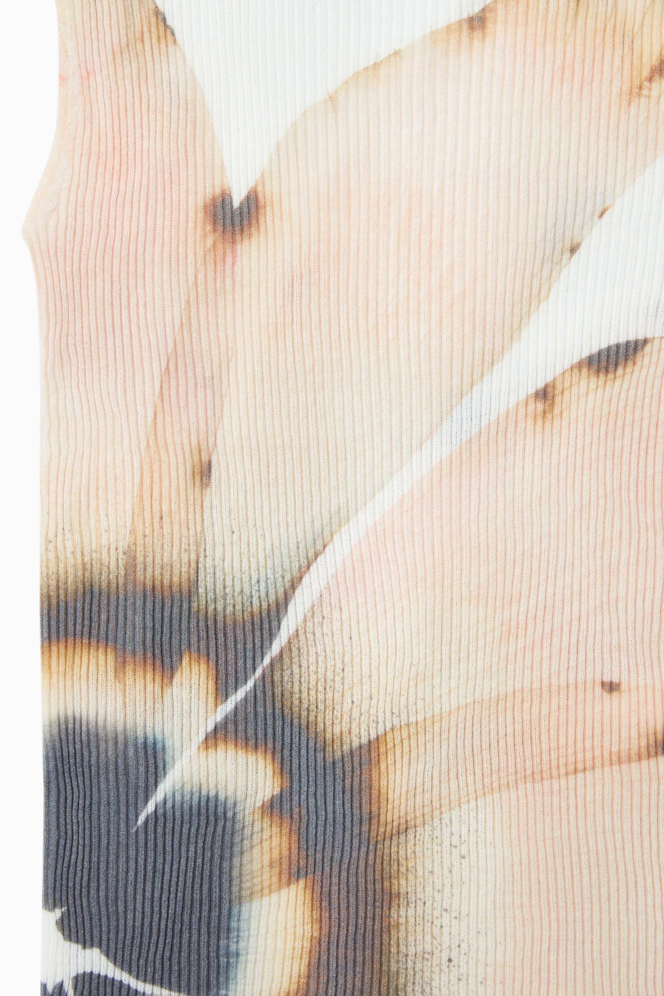 StillMedia/DescriptiveDetail