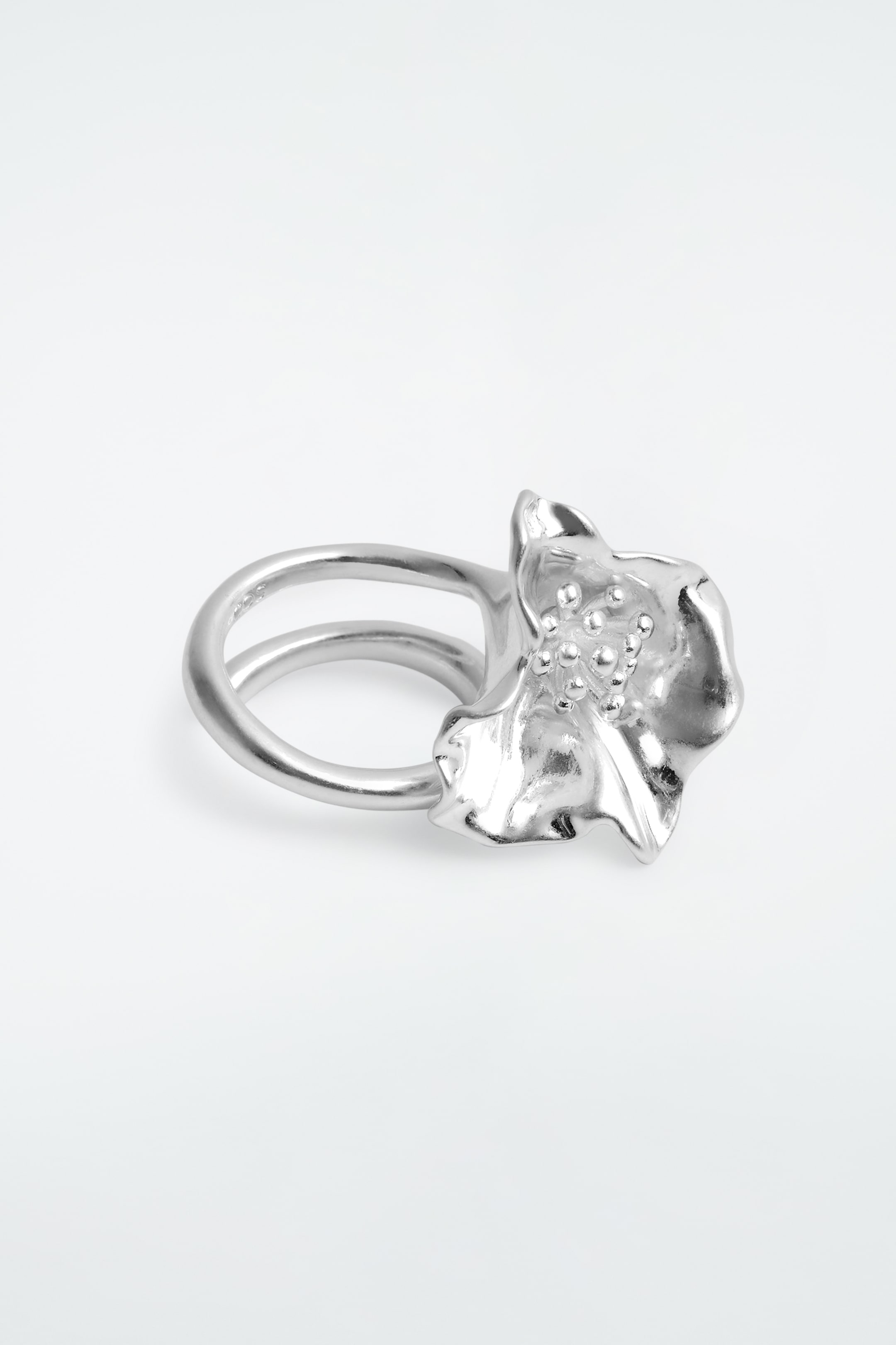Agrandir l'image: BAGUE À FLEUR SPIRALÉE - ARGENTÉ - FEMME | H&M FR 2