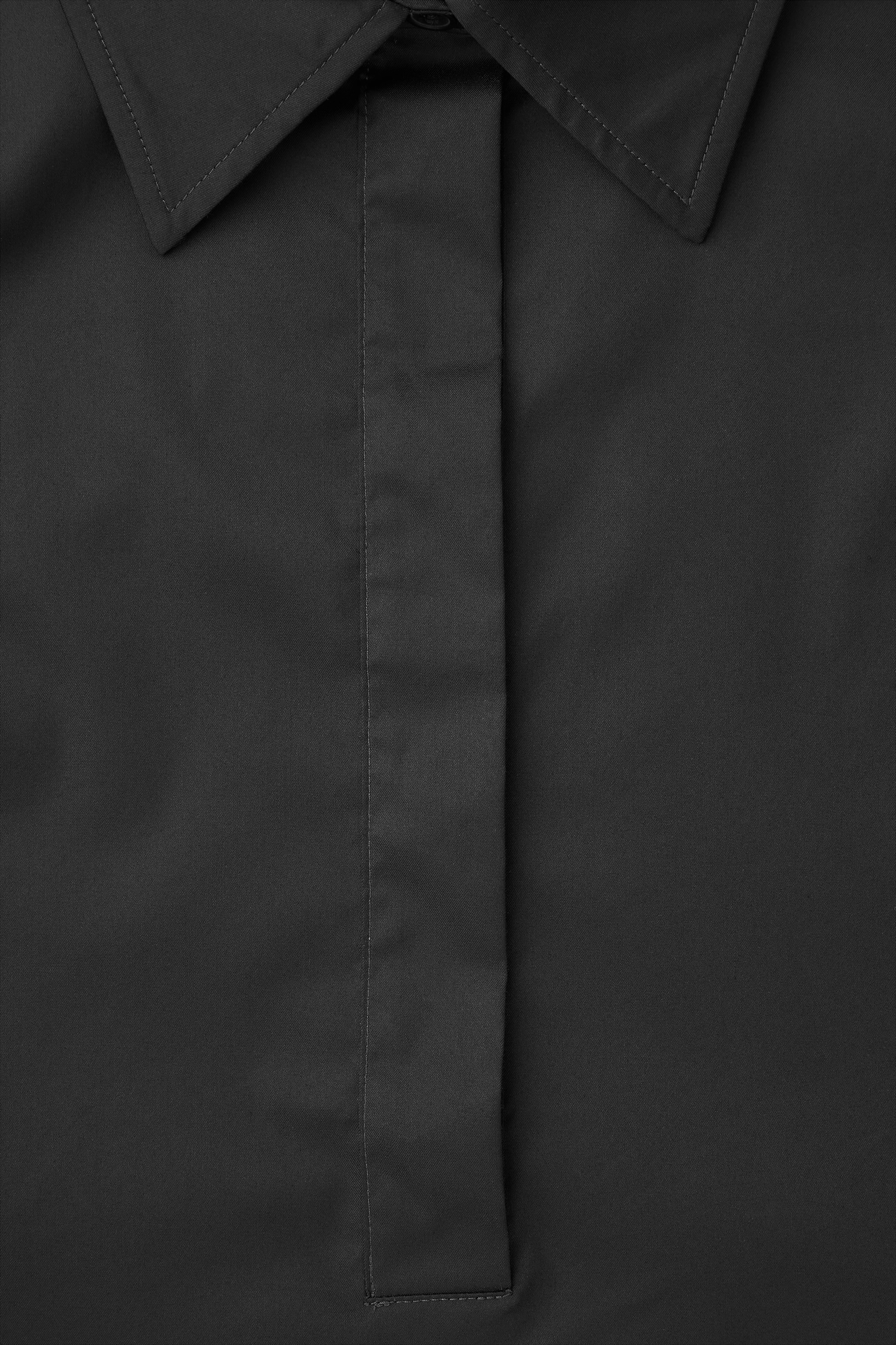 Agrandir l'image: ROBE-CHEMISE COURTE MANCHES FRONCÉES - NOIR - FEMME | H&M CH 2